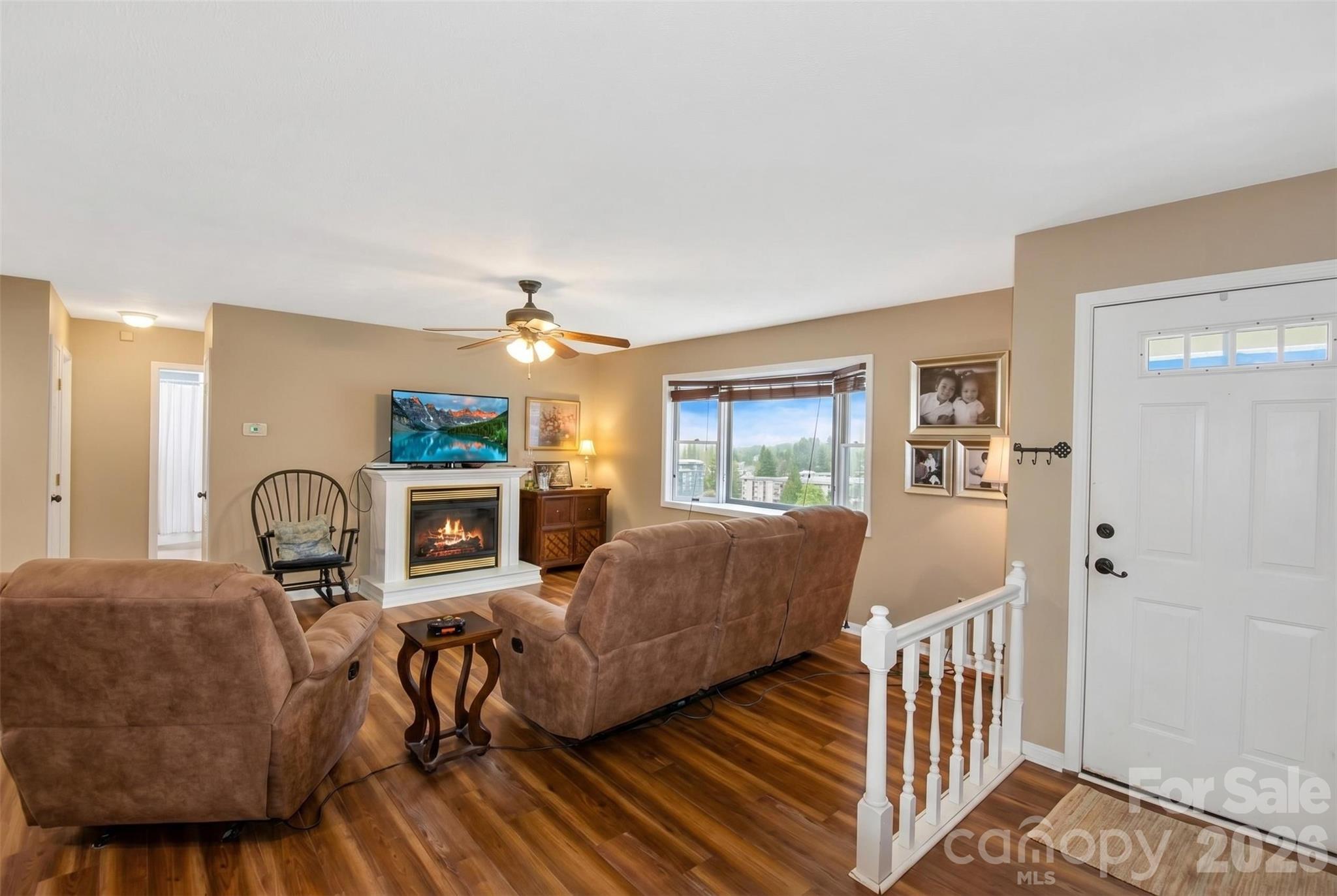 14 N Willow Wood Trail — Hendersonville