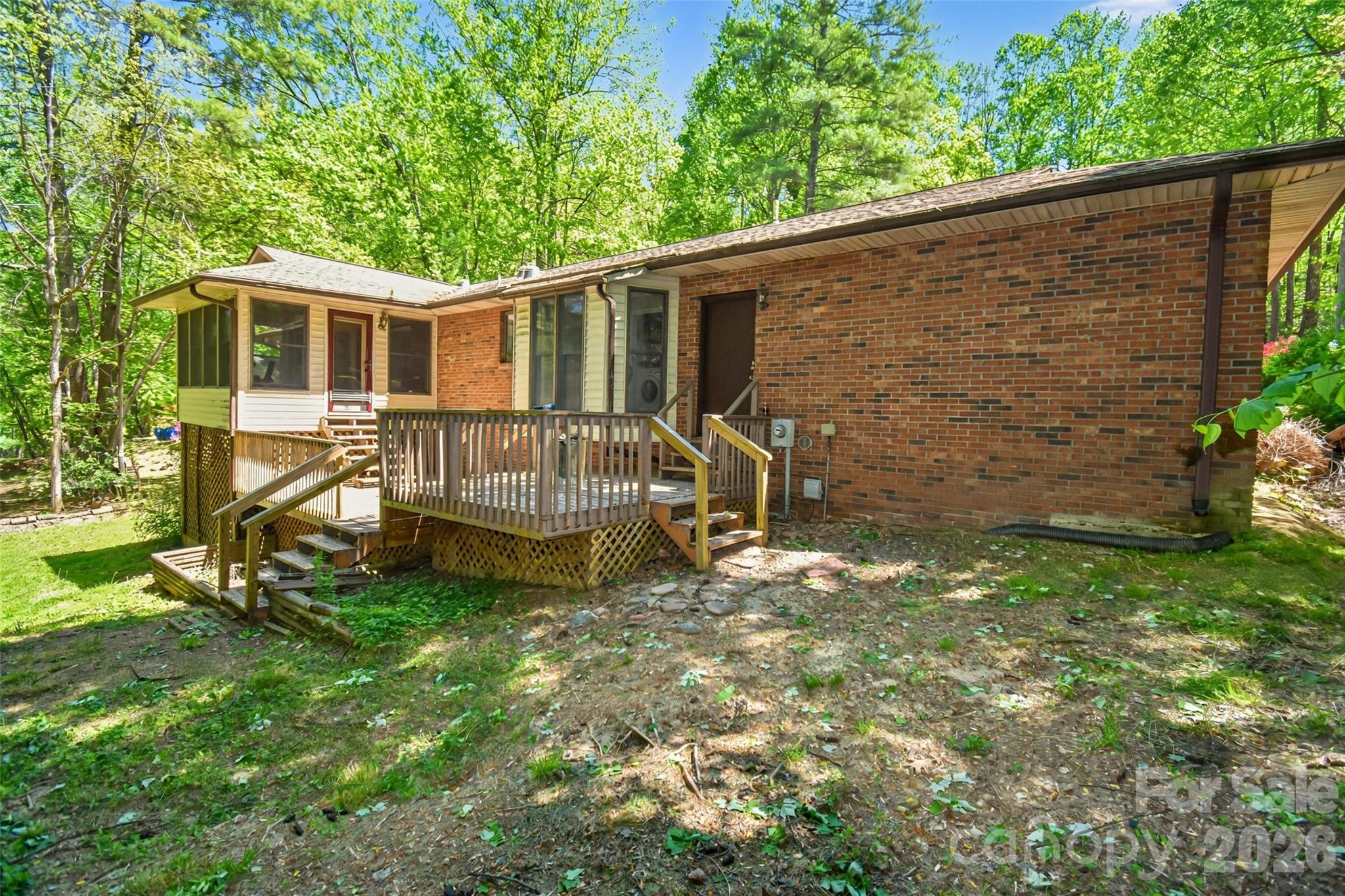14 N Willow Wood Trail — Hendersonville
