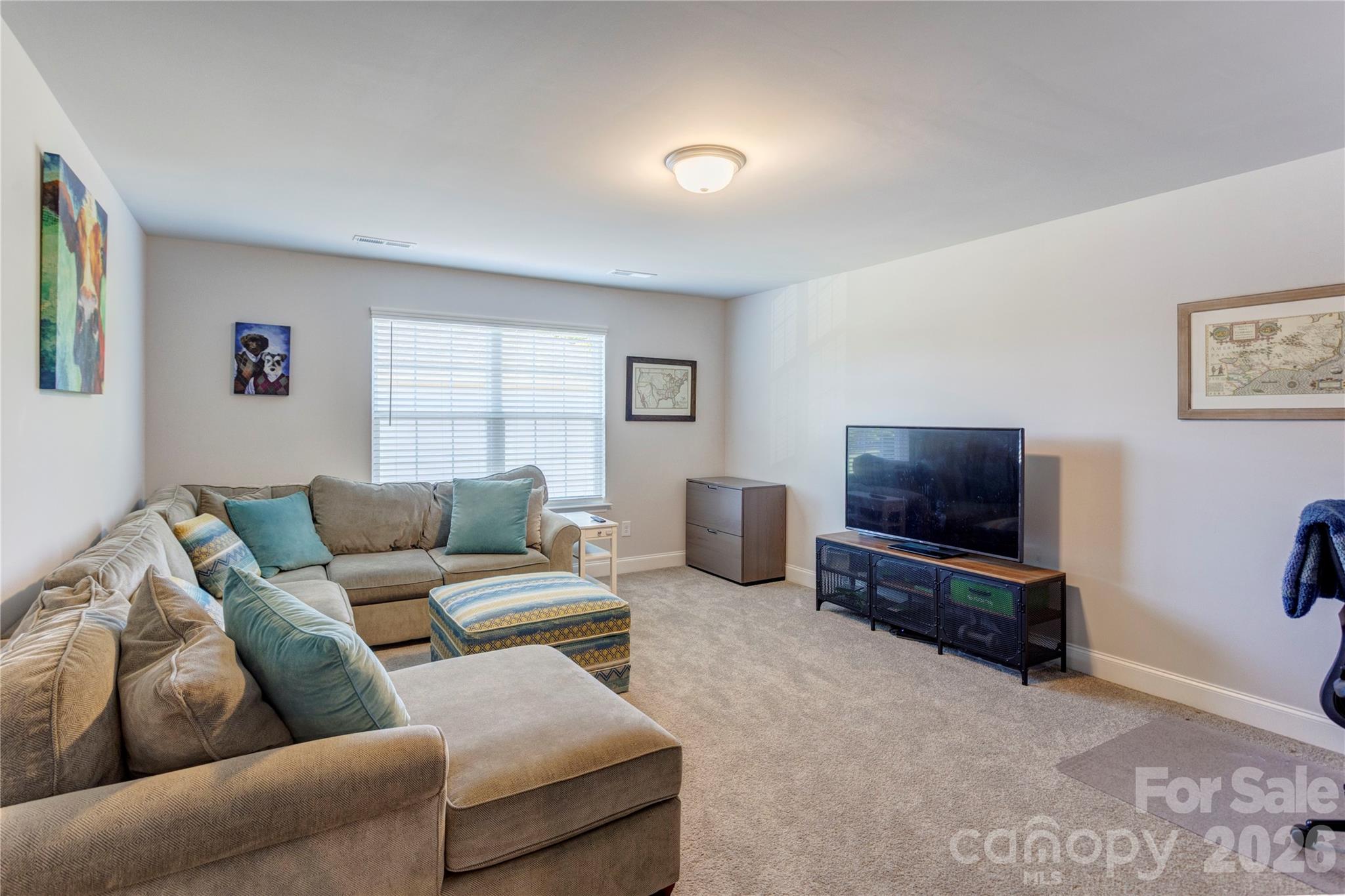 11728 Glenwood Drive — Locust