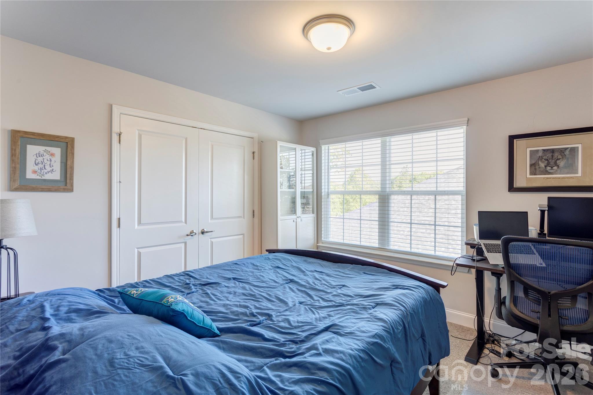 11728 Glenwood Drive — Locust