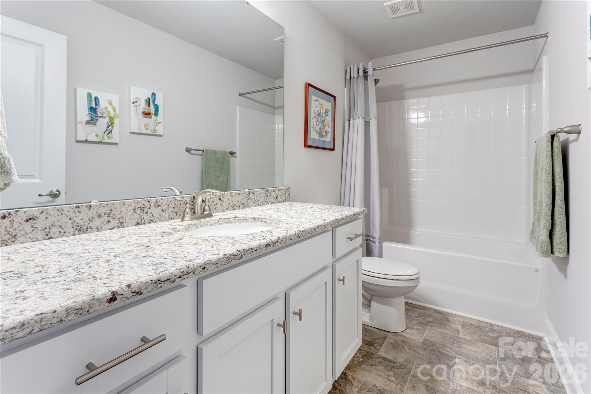 11728 Glenwood Drive — Locust