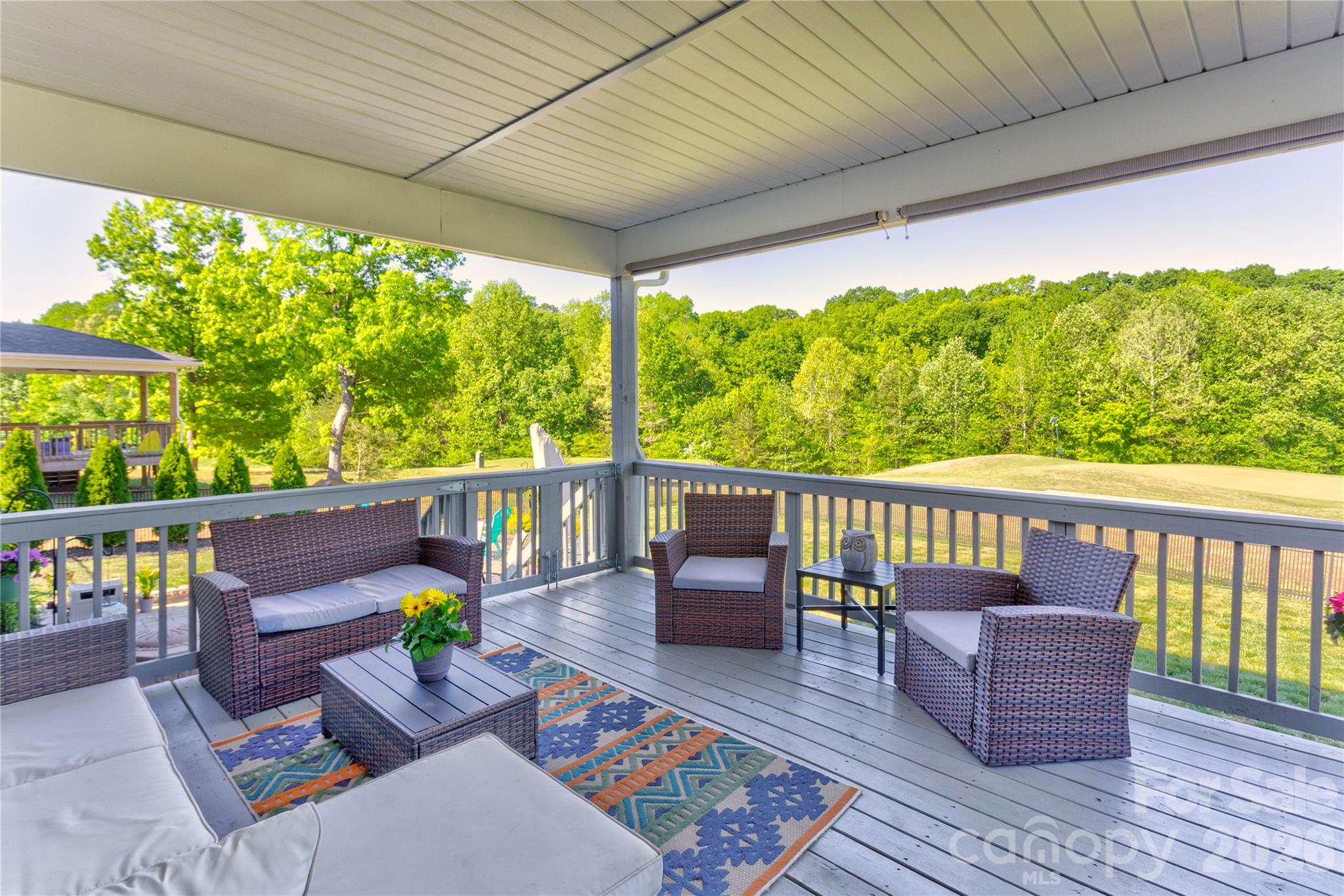 11728 Glenwood Drive — Locust
