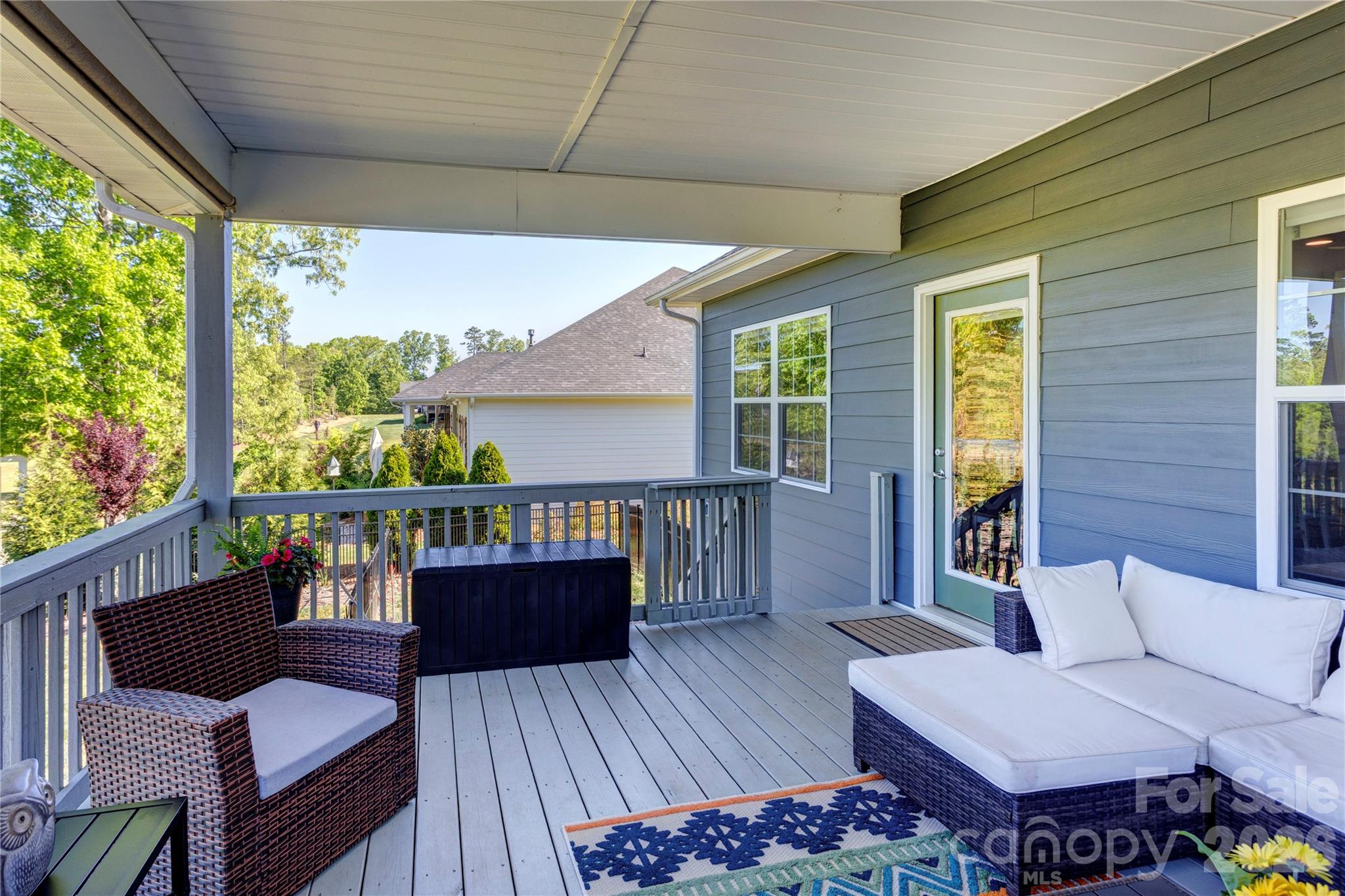 11728 Glenwood Drive — Locust