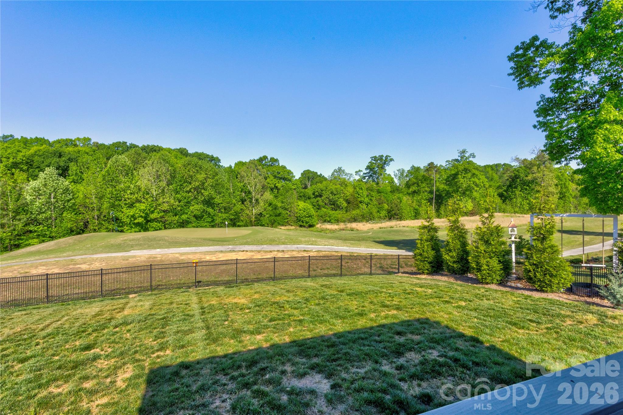 11728 Glenwood Drive — Locust