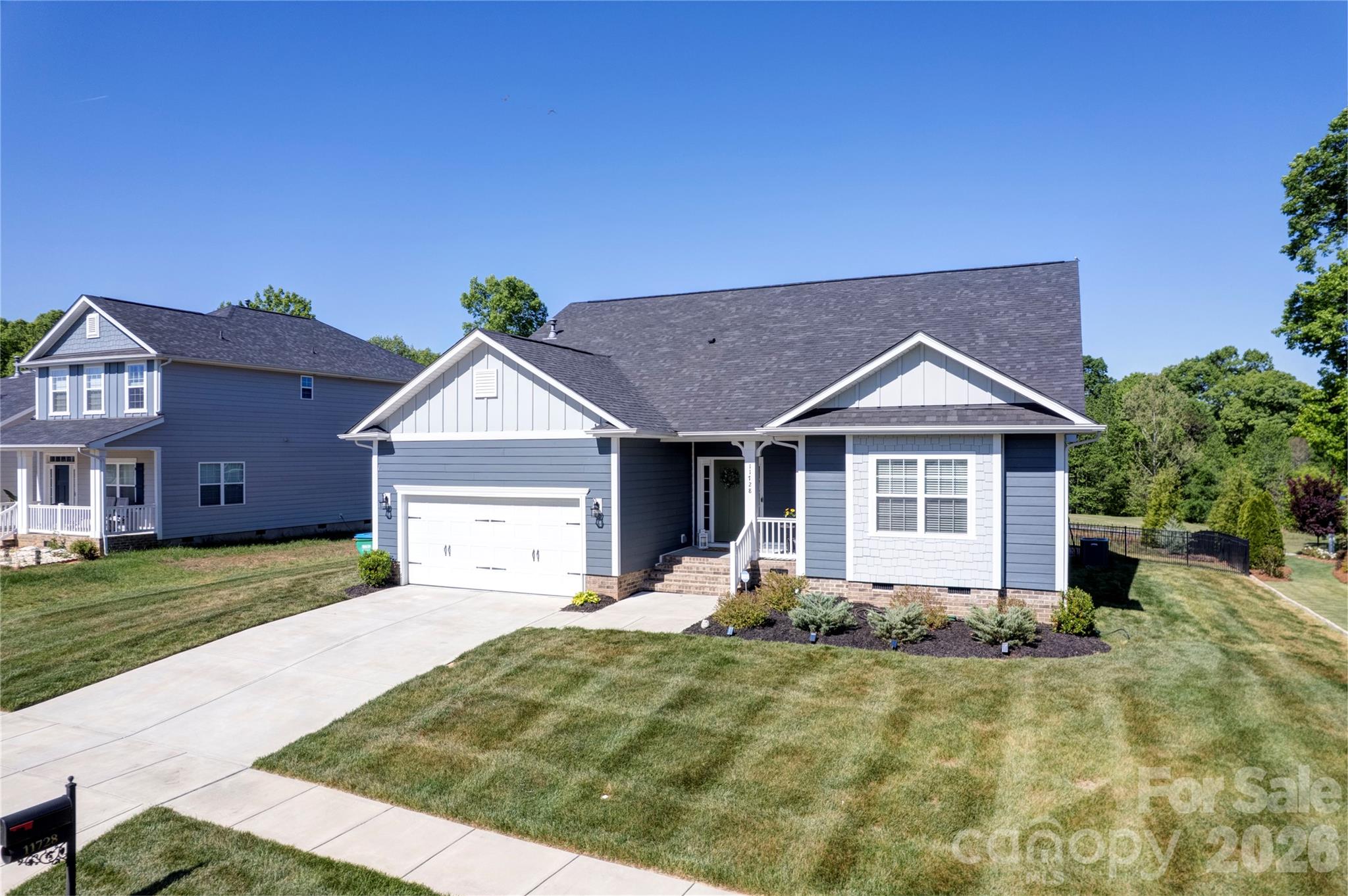 11728 Glenwood Drive — Locust