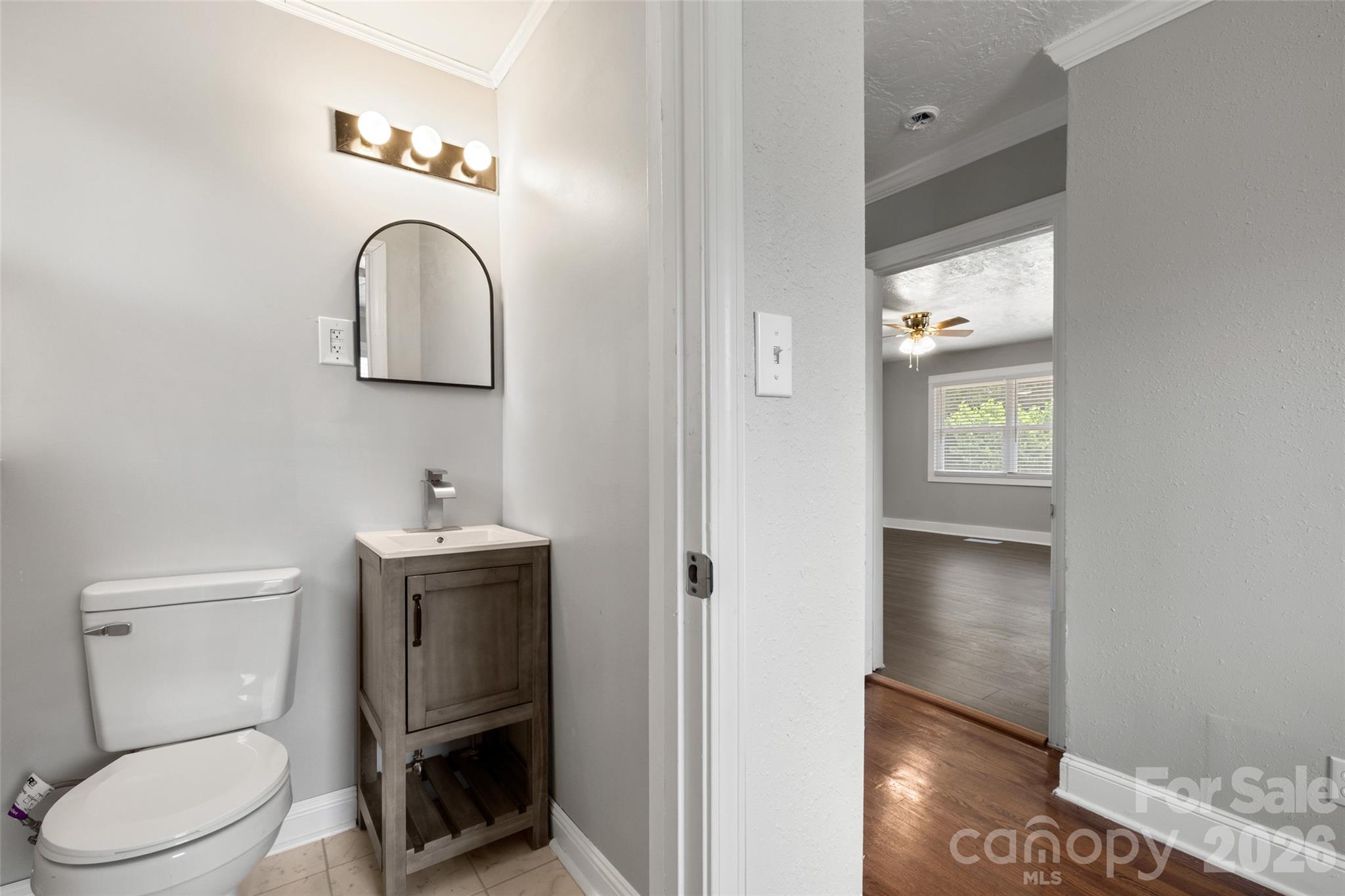 2123 Pinedell Avenue — Monroe
