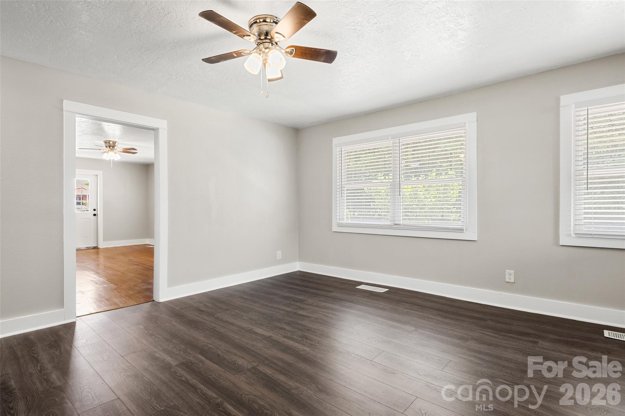 2123 Pinedell Avenue — Monroe