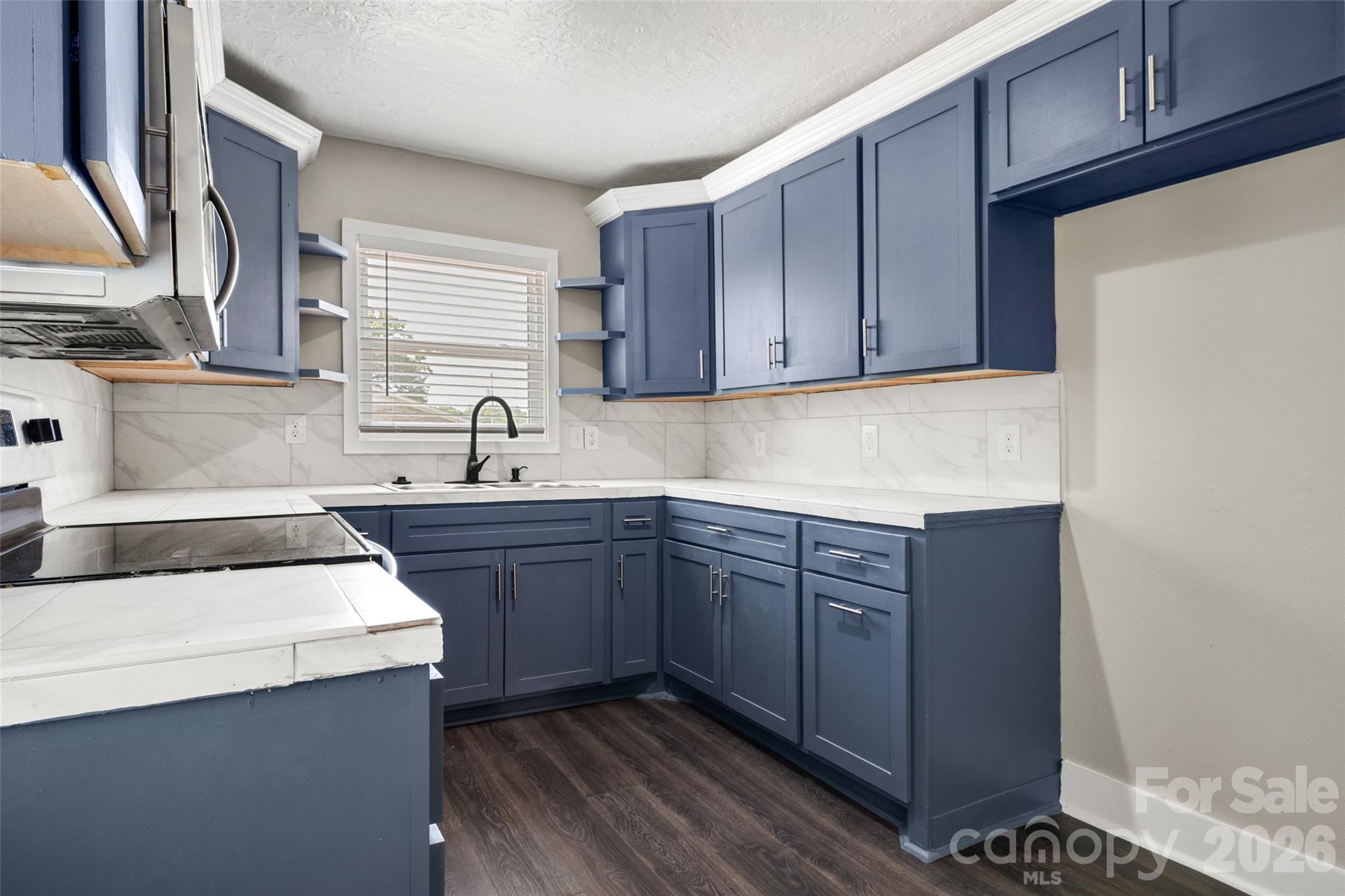 2123 Pinedell Avenue — Monroe