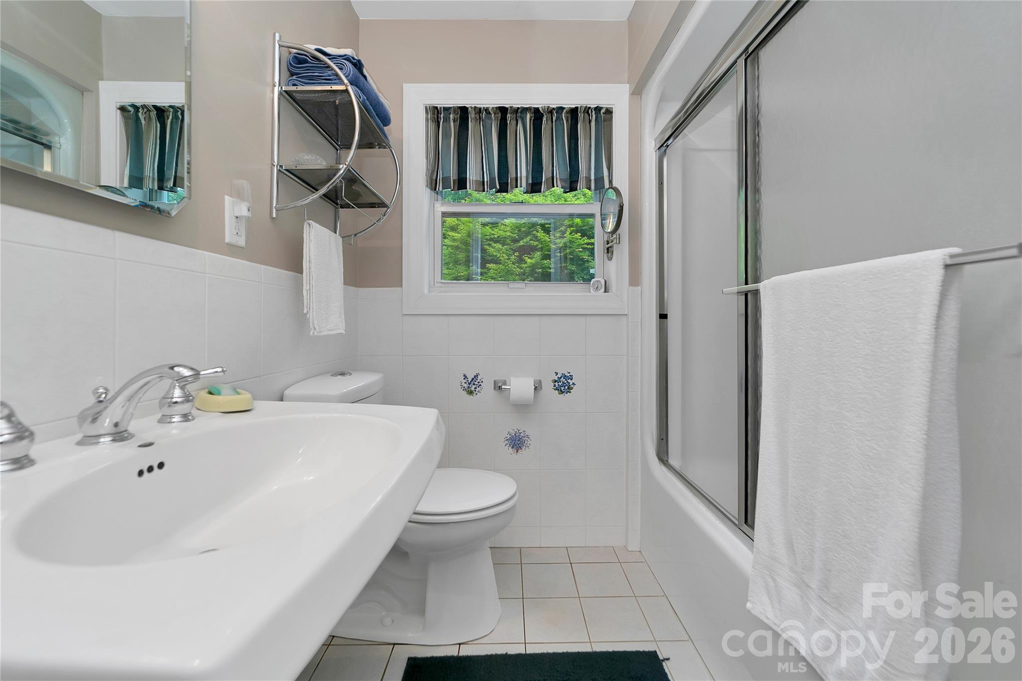 229 Hubbard Hollow Road — Rosman