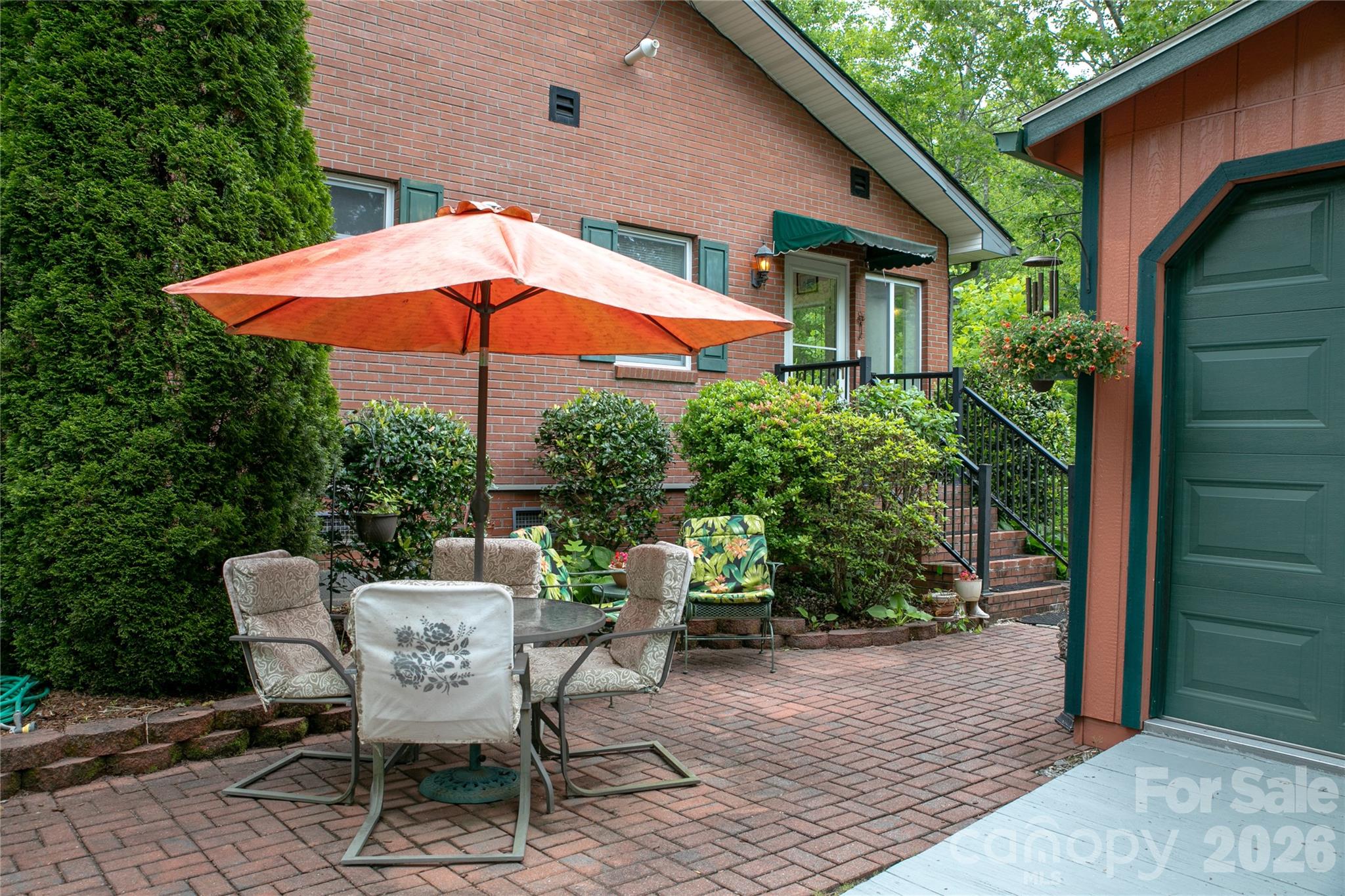 229 Hubbard Hollow Road — Rosman