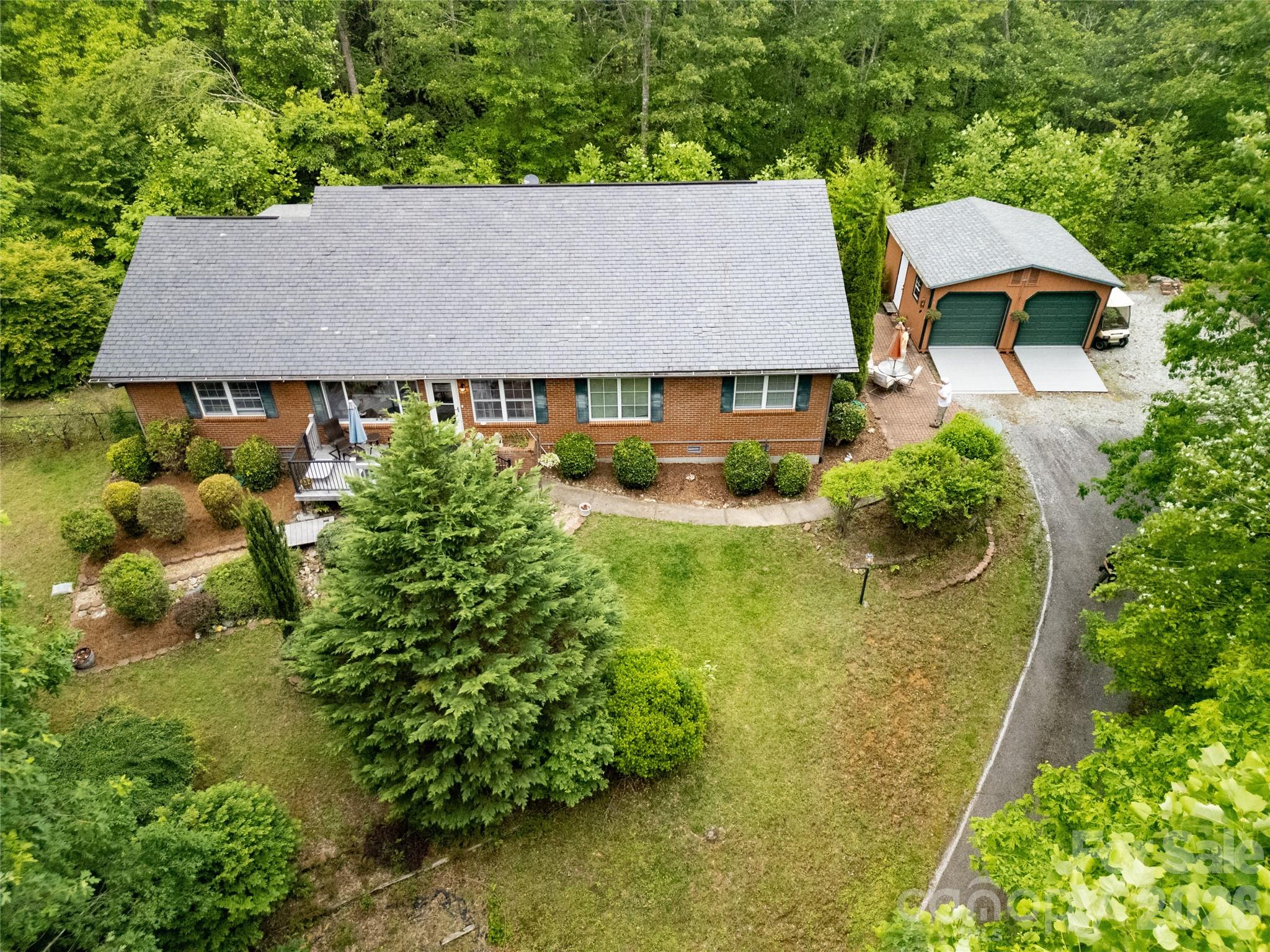 229 Hubbard Hollow Road — Rosman