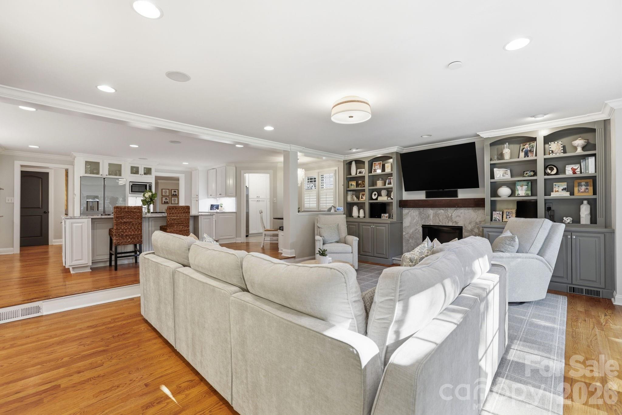 2927 Somerset Drive — Charlotte