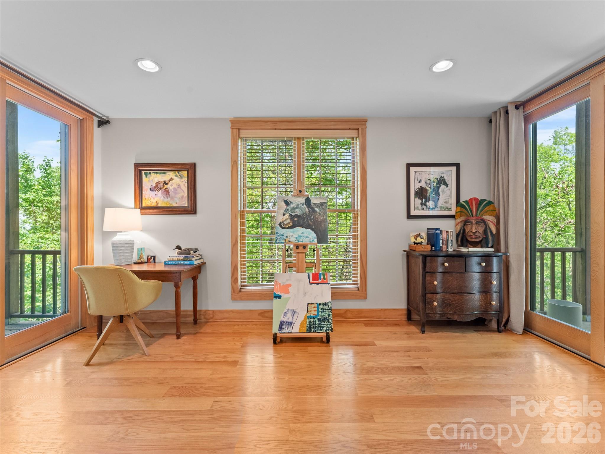 350 Laurel Mountain Trail — Saluda