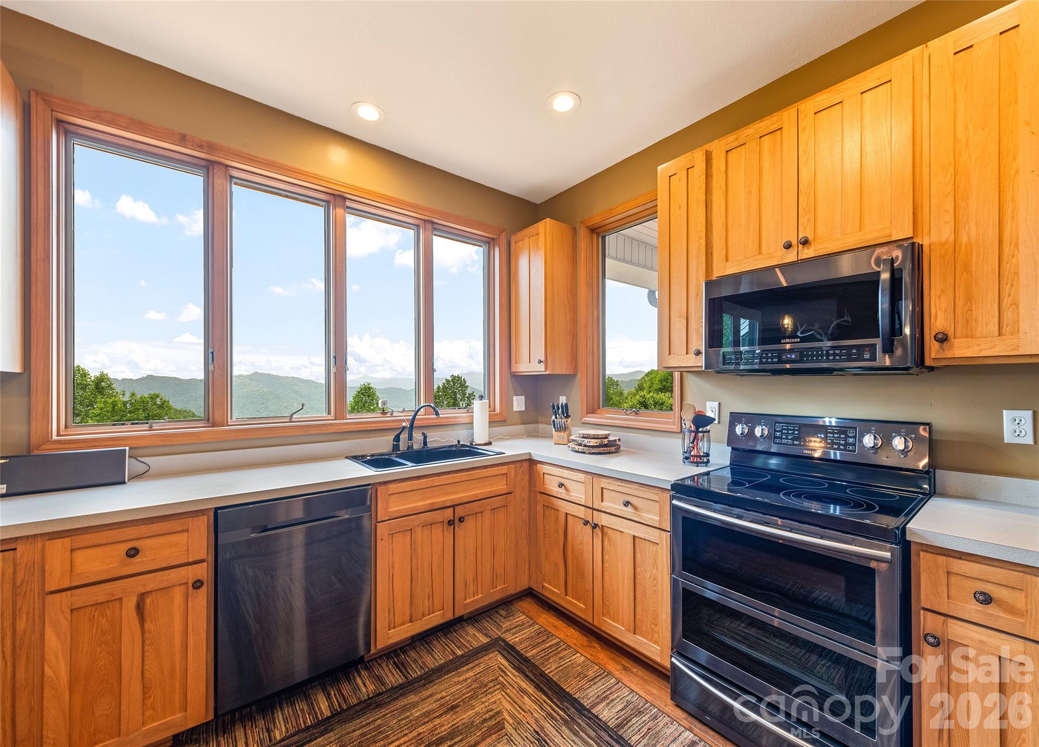 72 Tadpole Lane — Waynesville