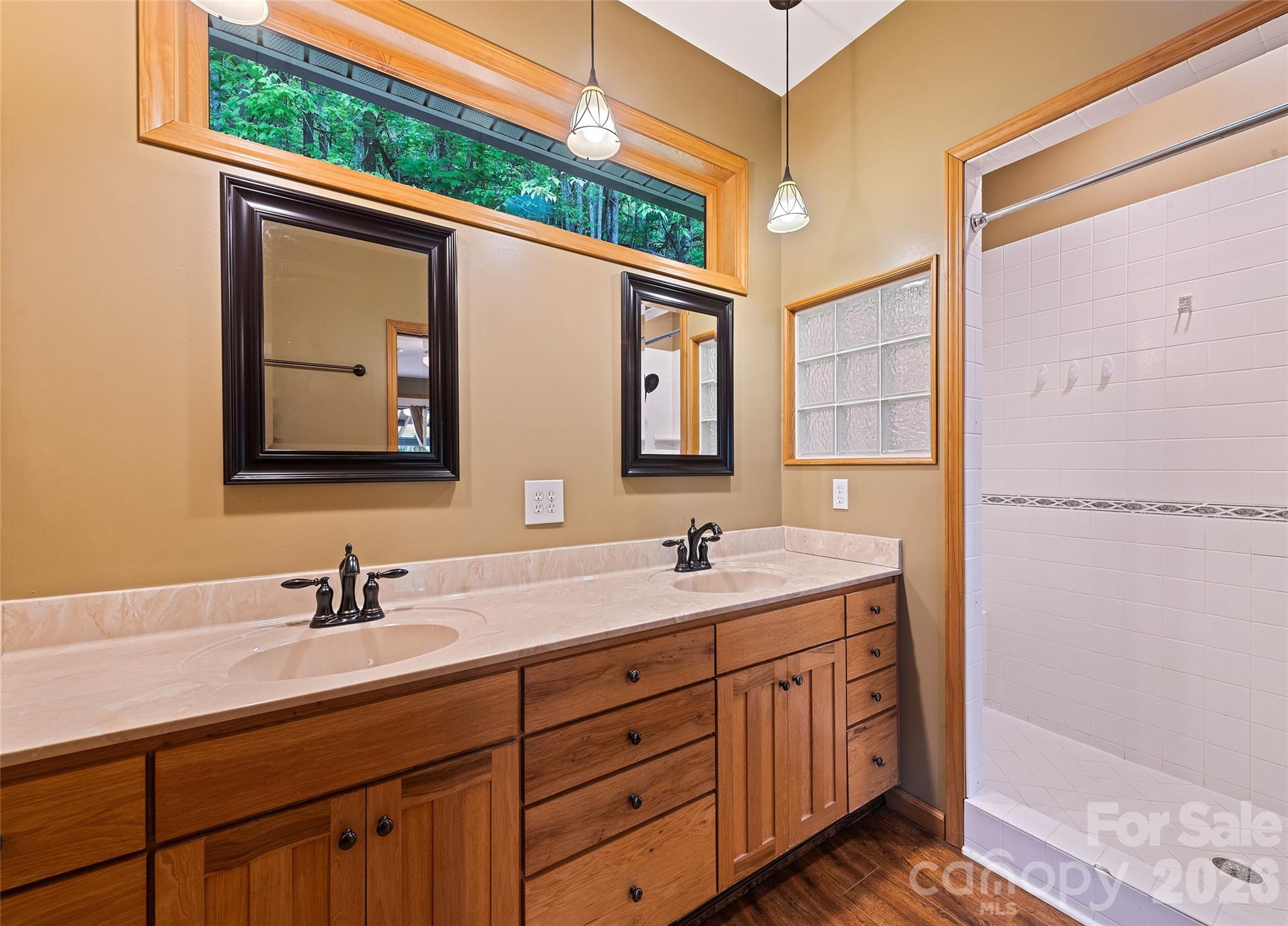 72 Tadpole Lane — Waynesville