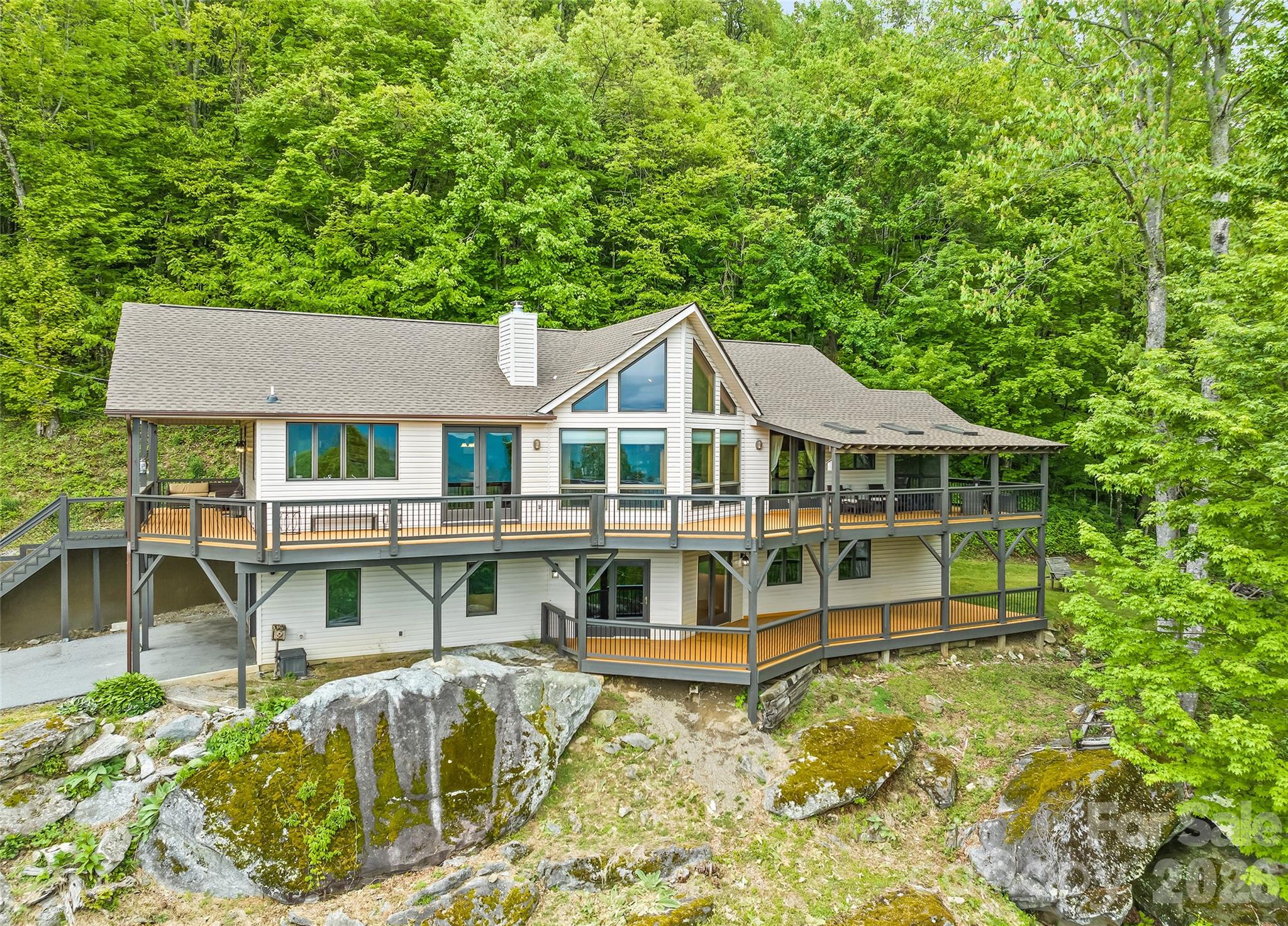 72 Tadpole Lane — Waynesville