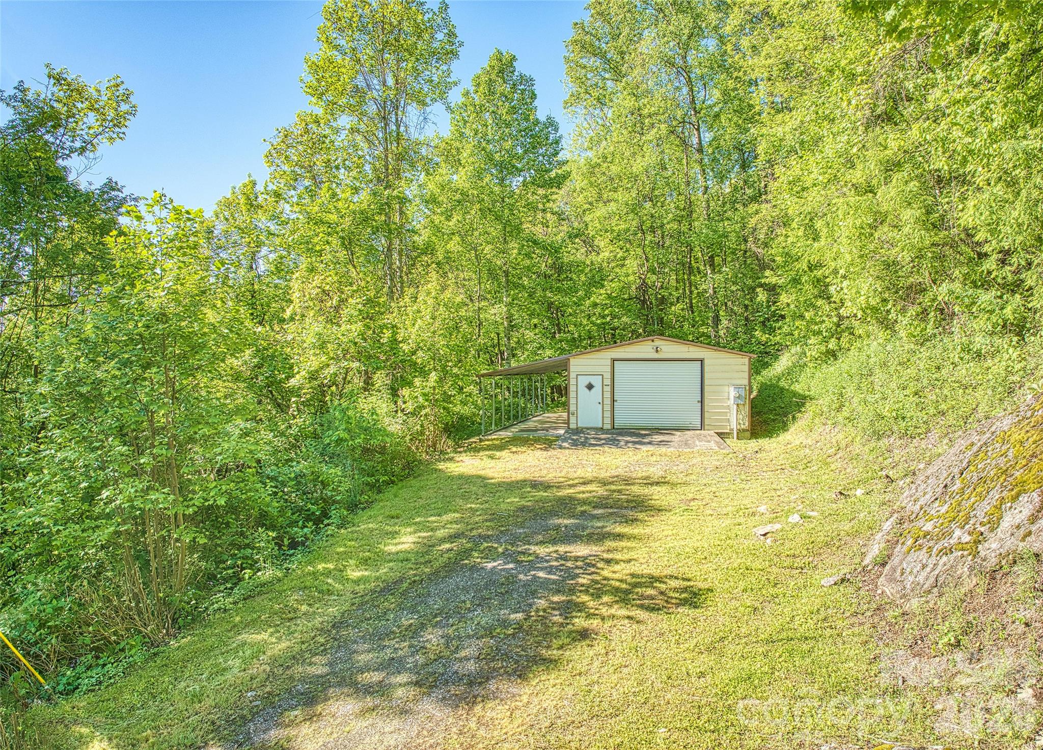 72 Tadpole Lane — Waynesville