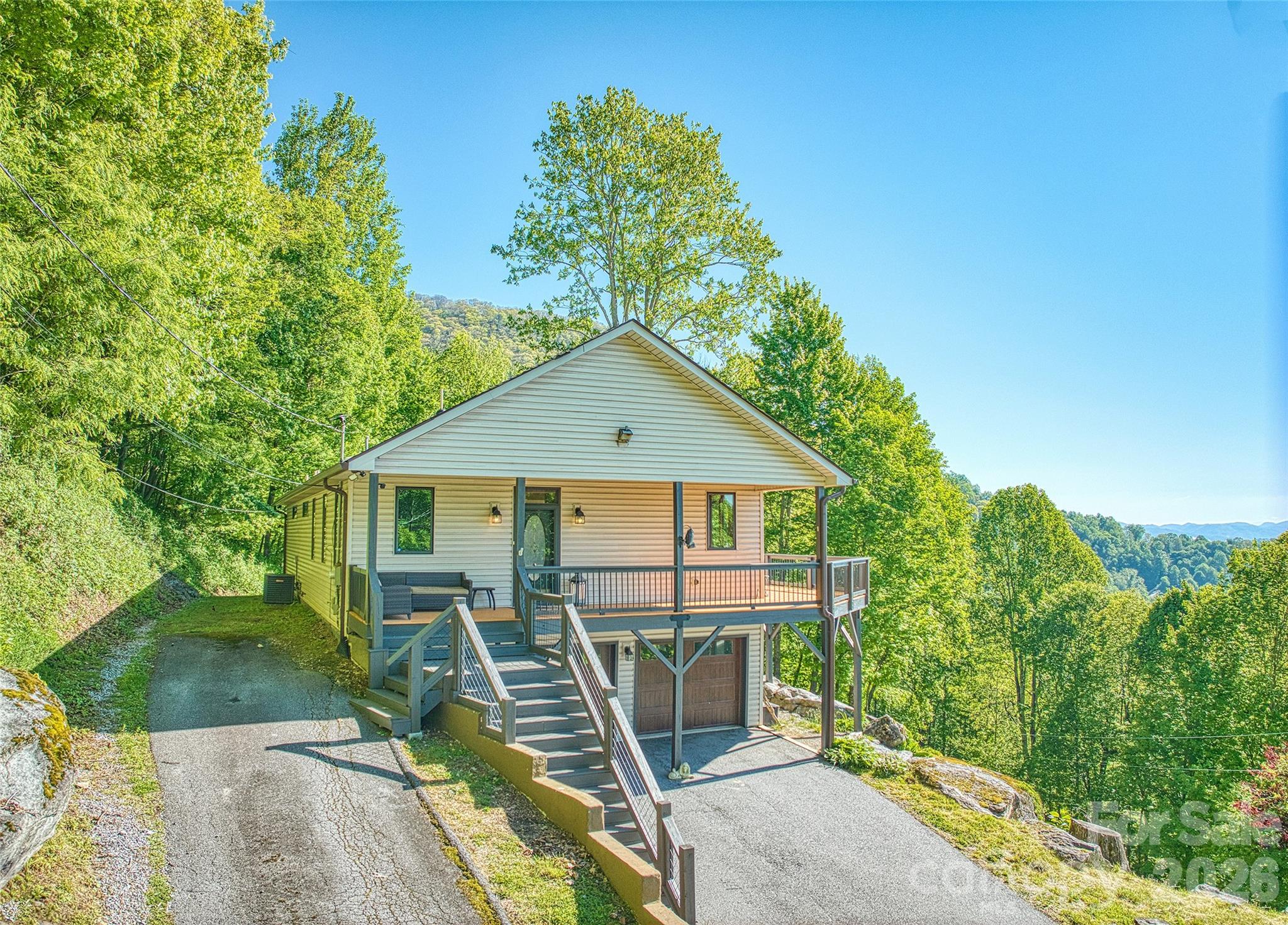 72 Tadpole Lane — Waynesville