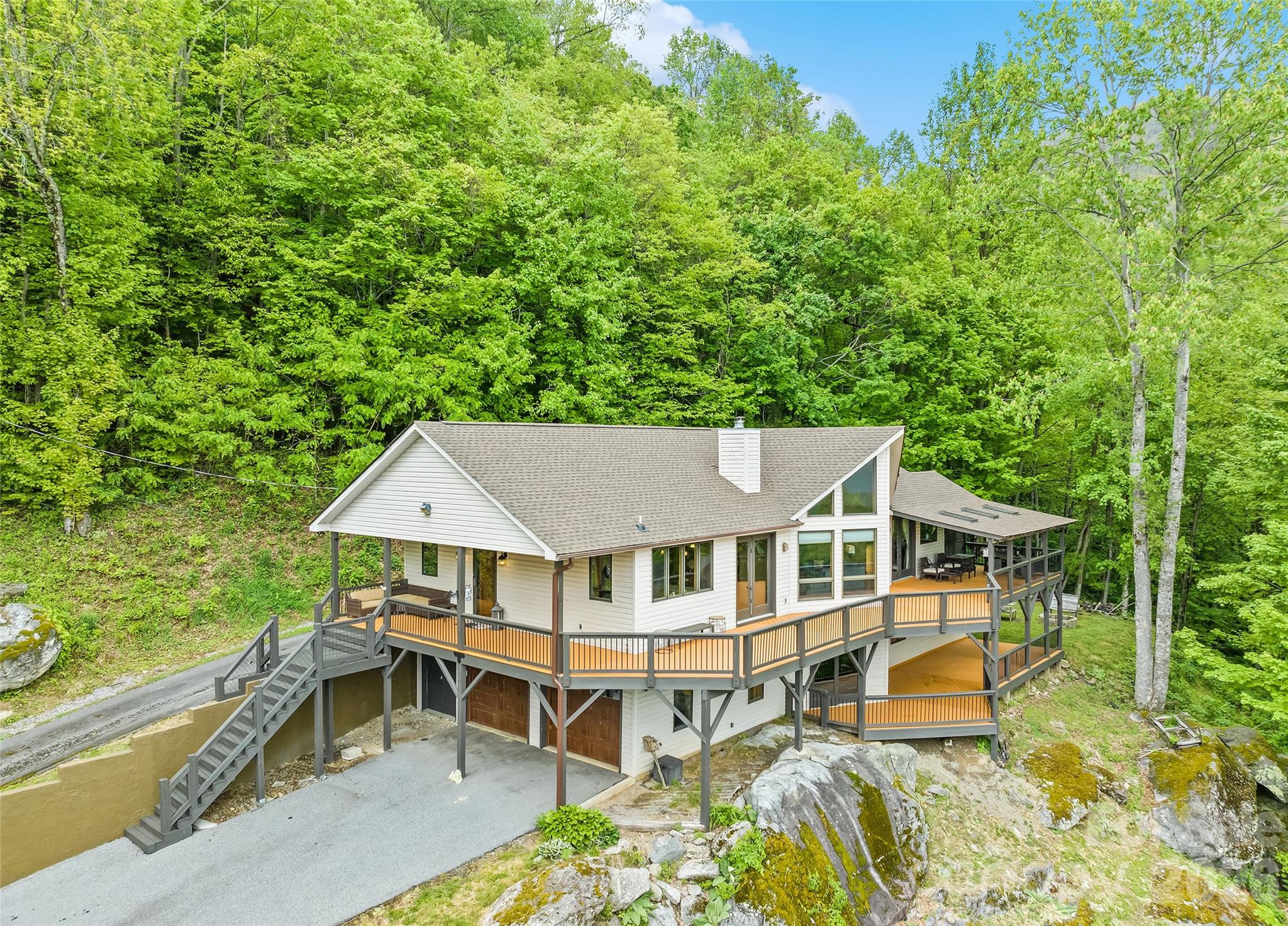 72 Tadpole Lane — Waynesville