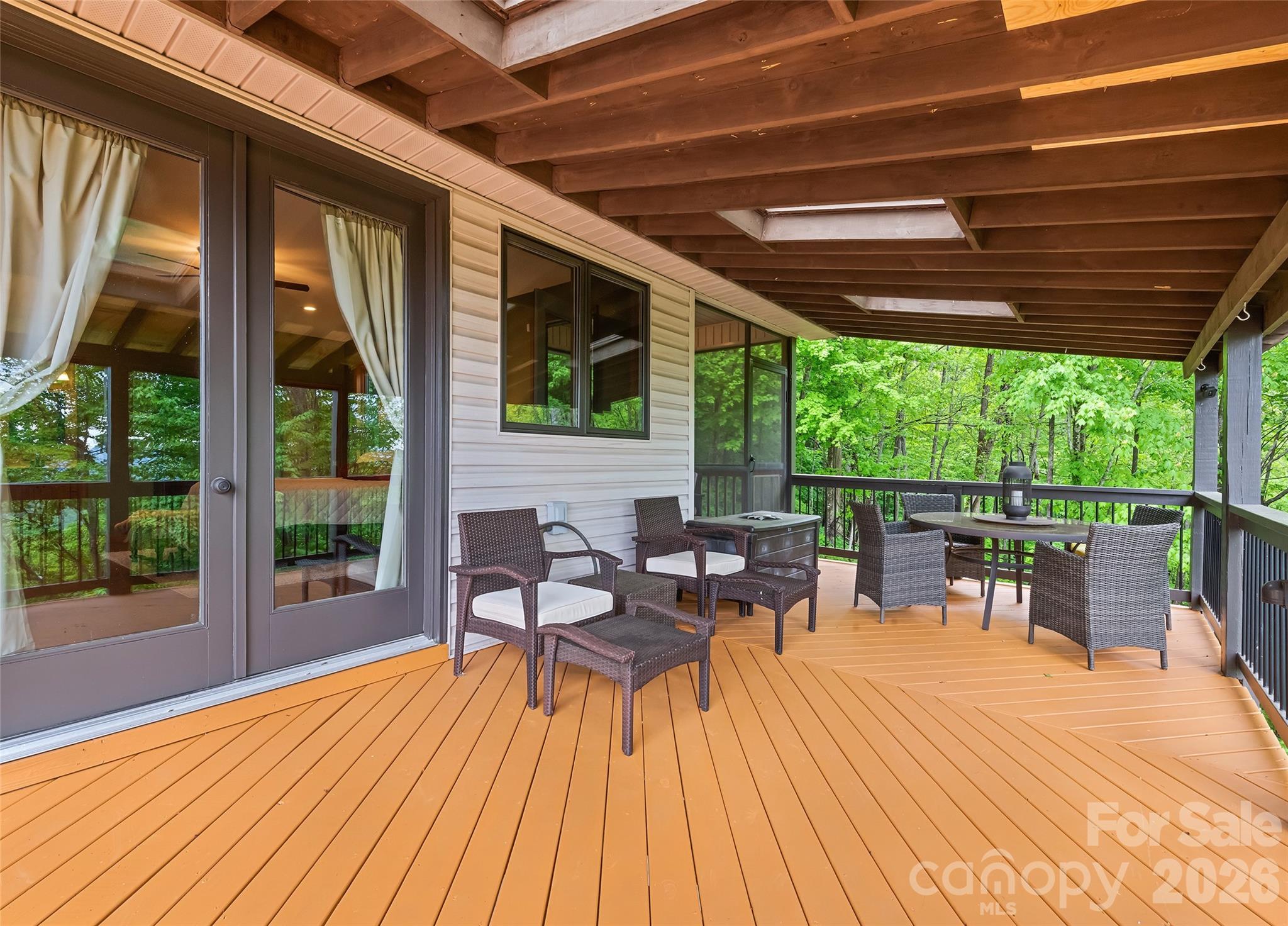 72 Tadpole Lane — Waynesville