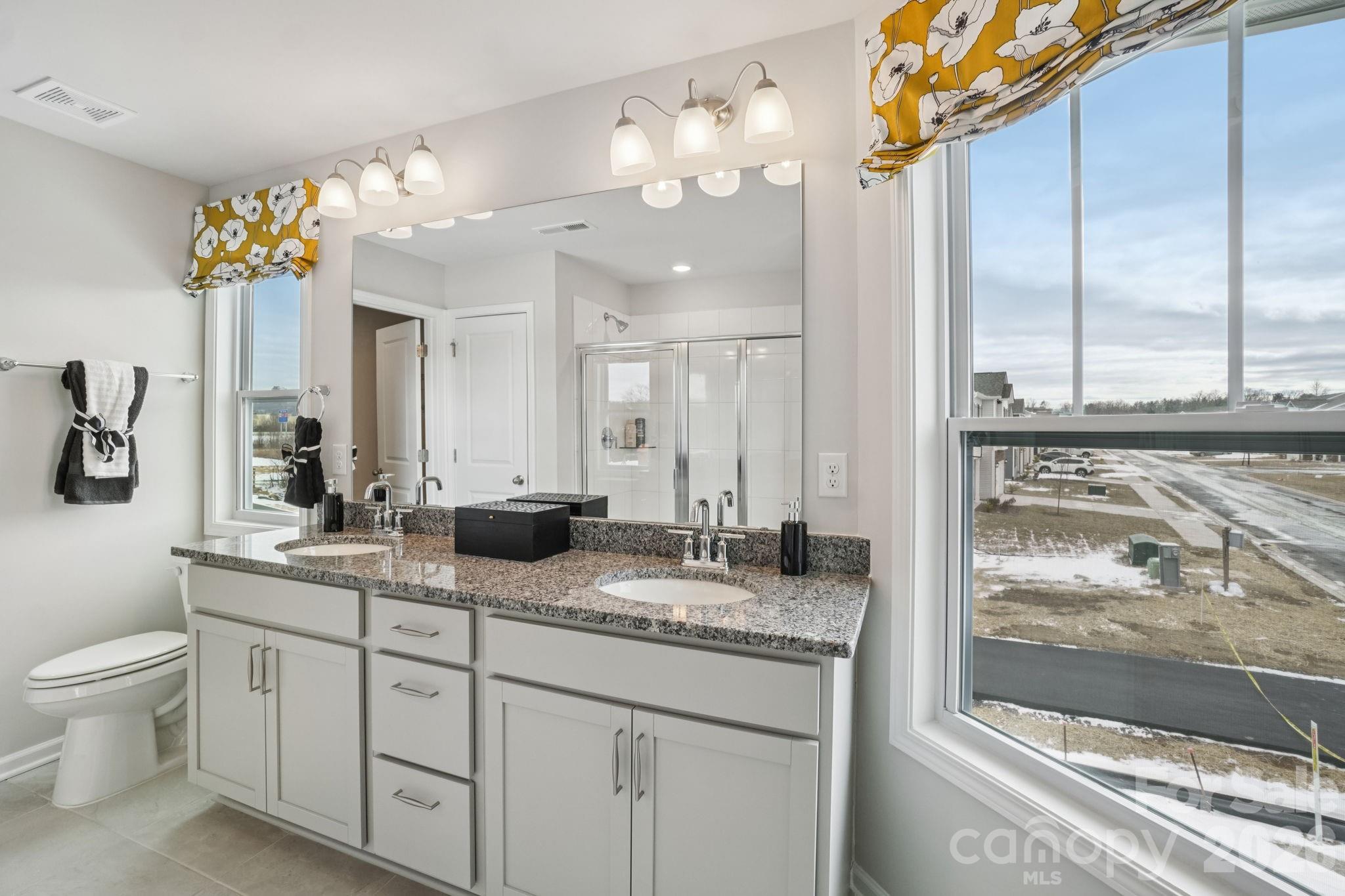 372 Creekview Road — Hendersonville