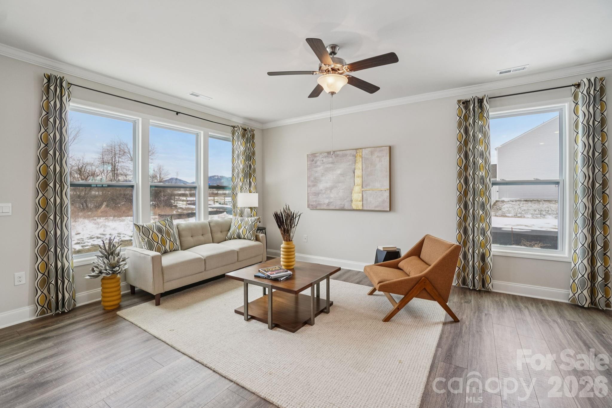 372 Creekview Road — Hendersonville