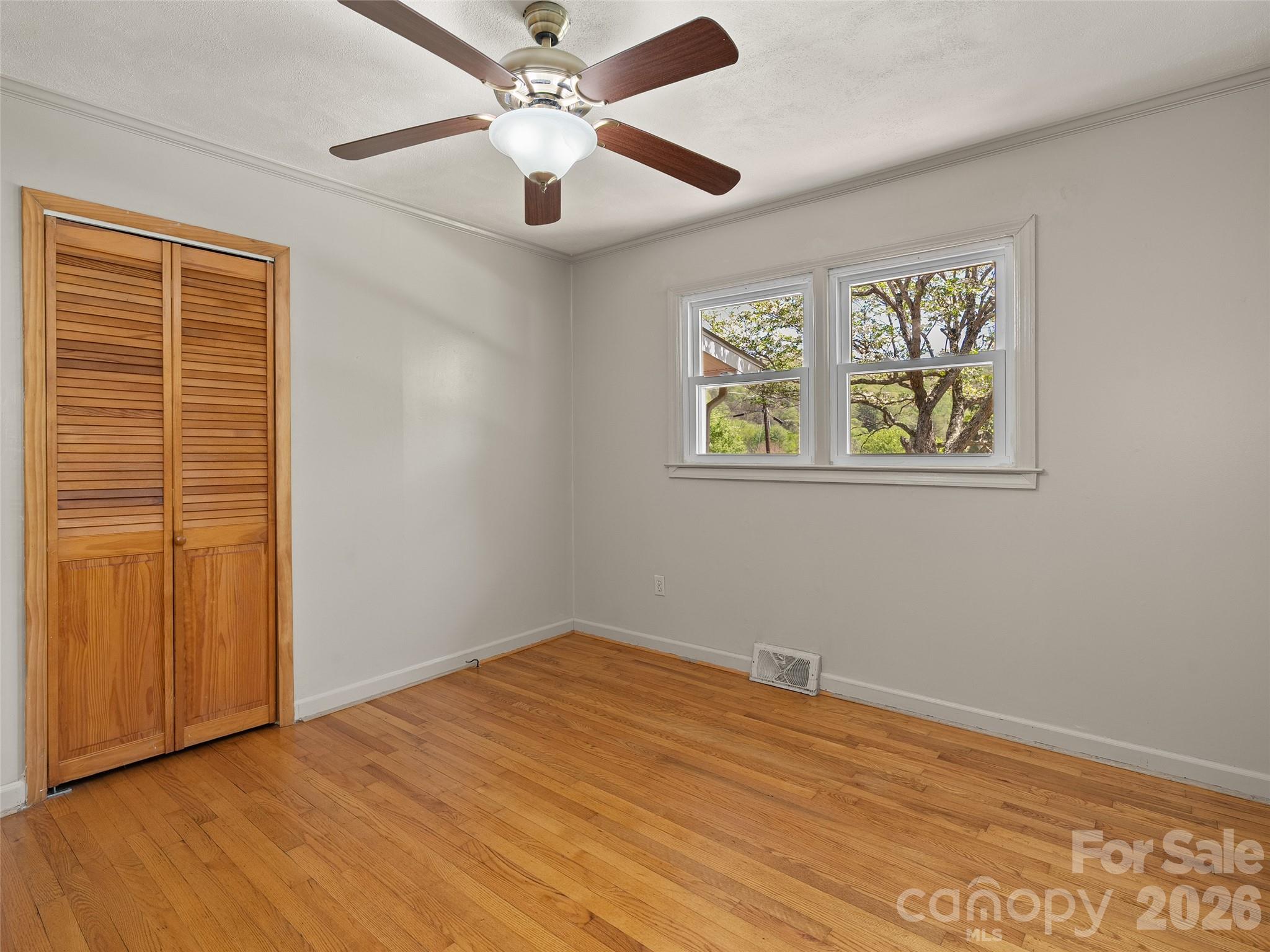 17 W Farley Street — Waynesville