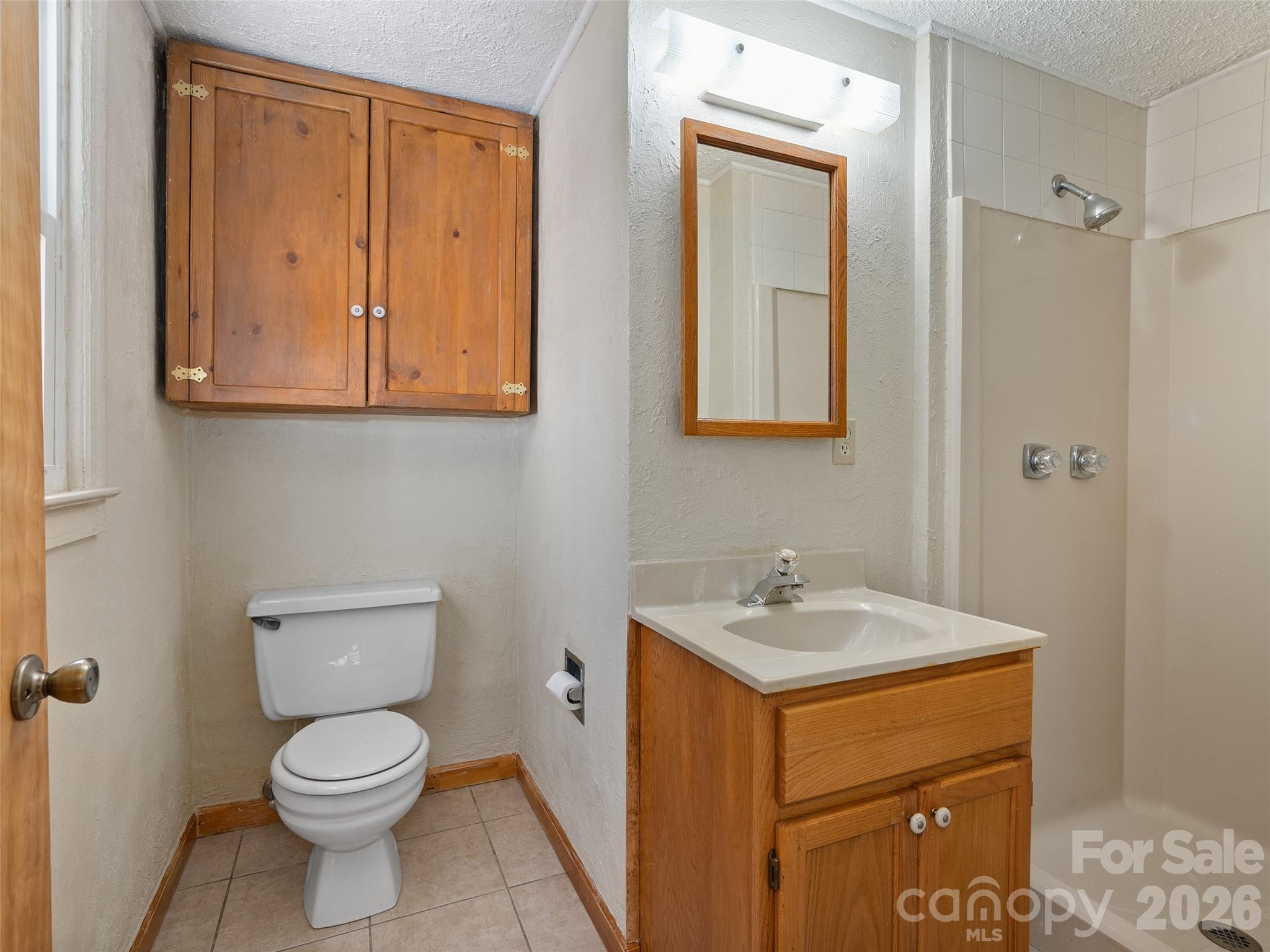17 W Farley Street — Waynesville