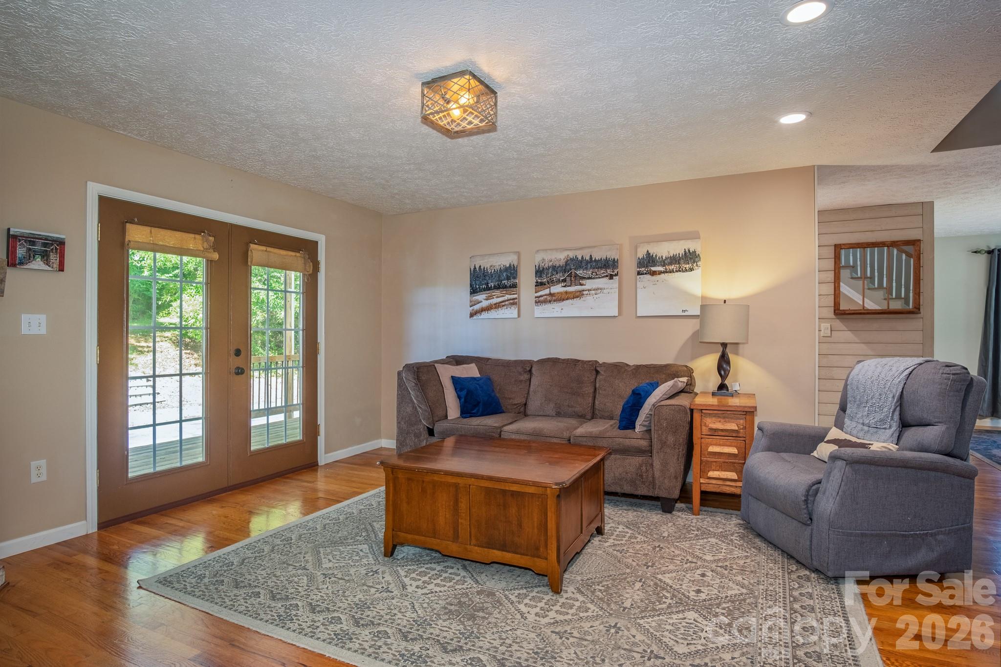 17 Squires Lane — Candler