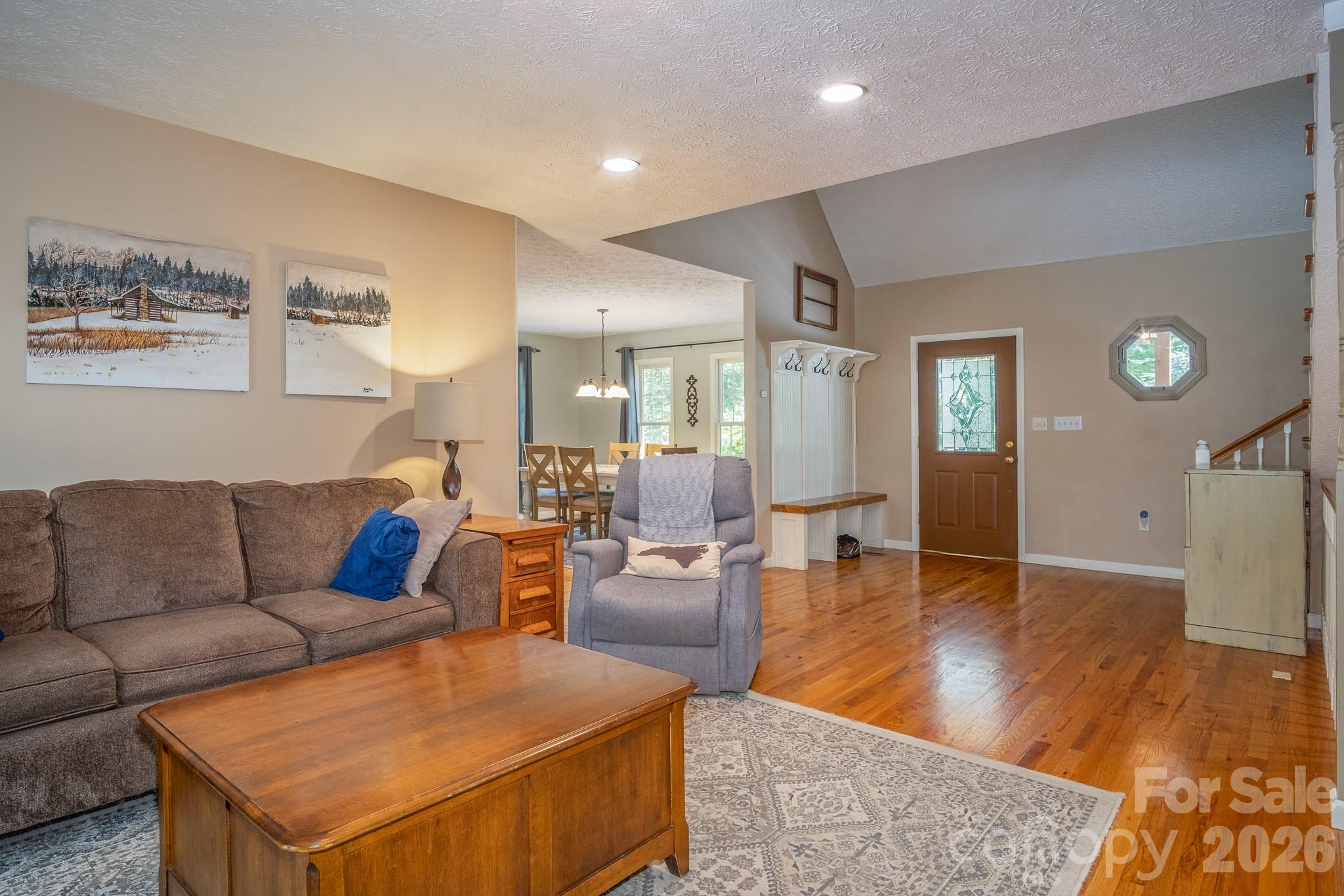 17 Squires Lane — Candler