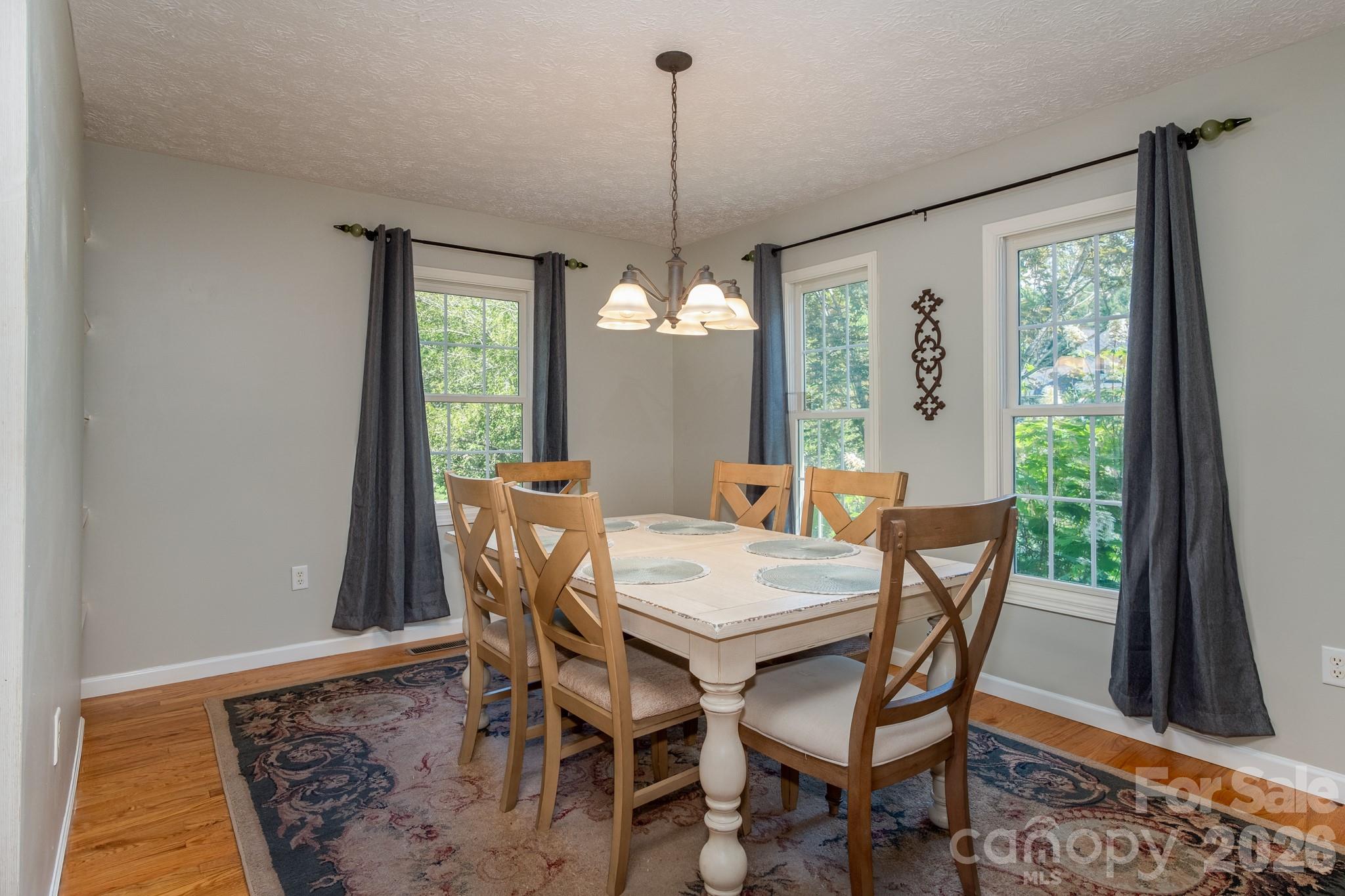 17 Squires Lane — Candler