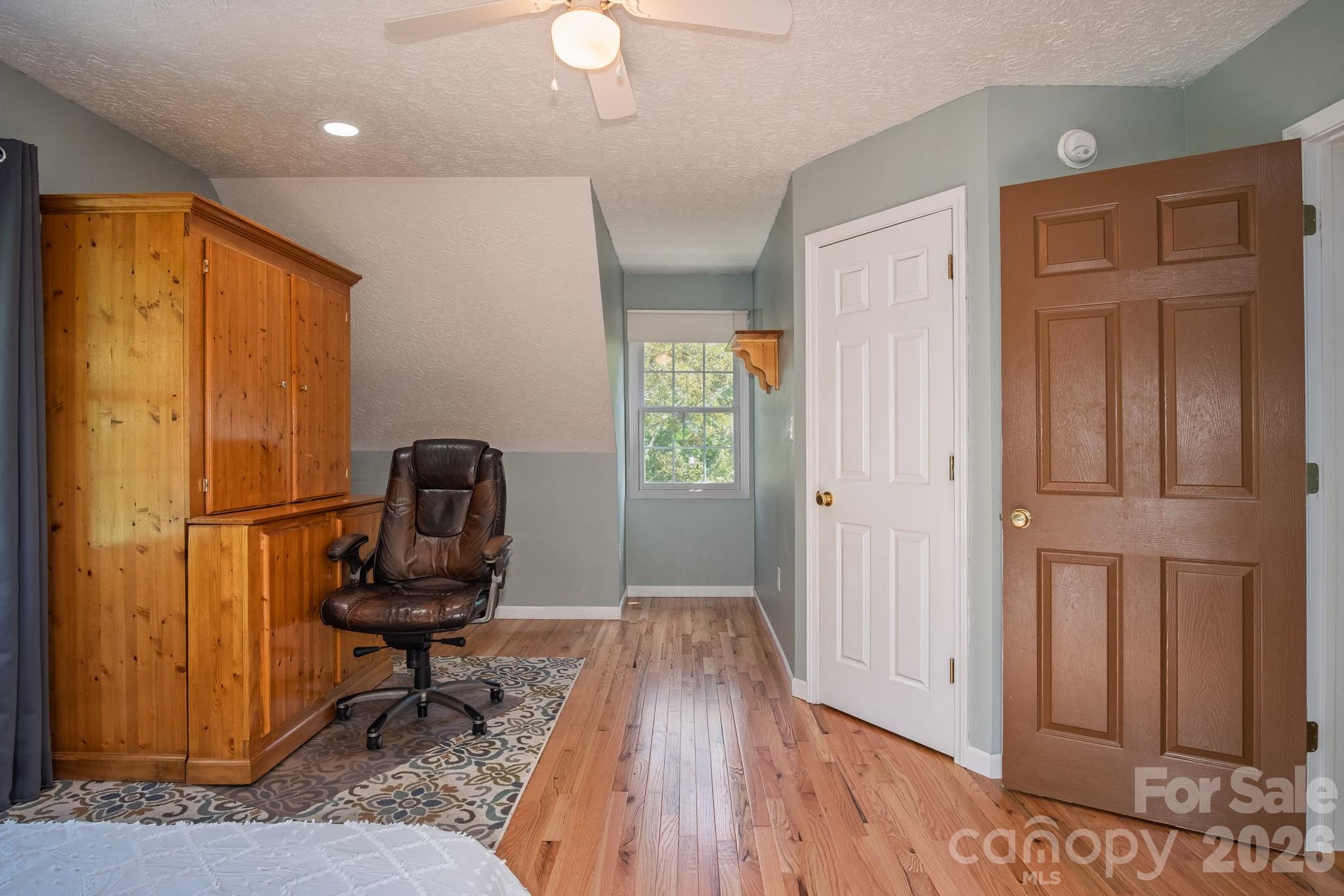 17 Squires Lane — Candler