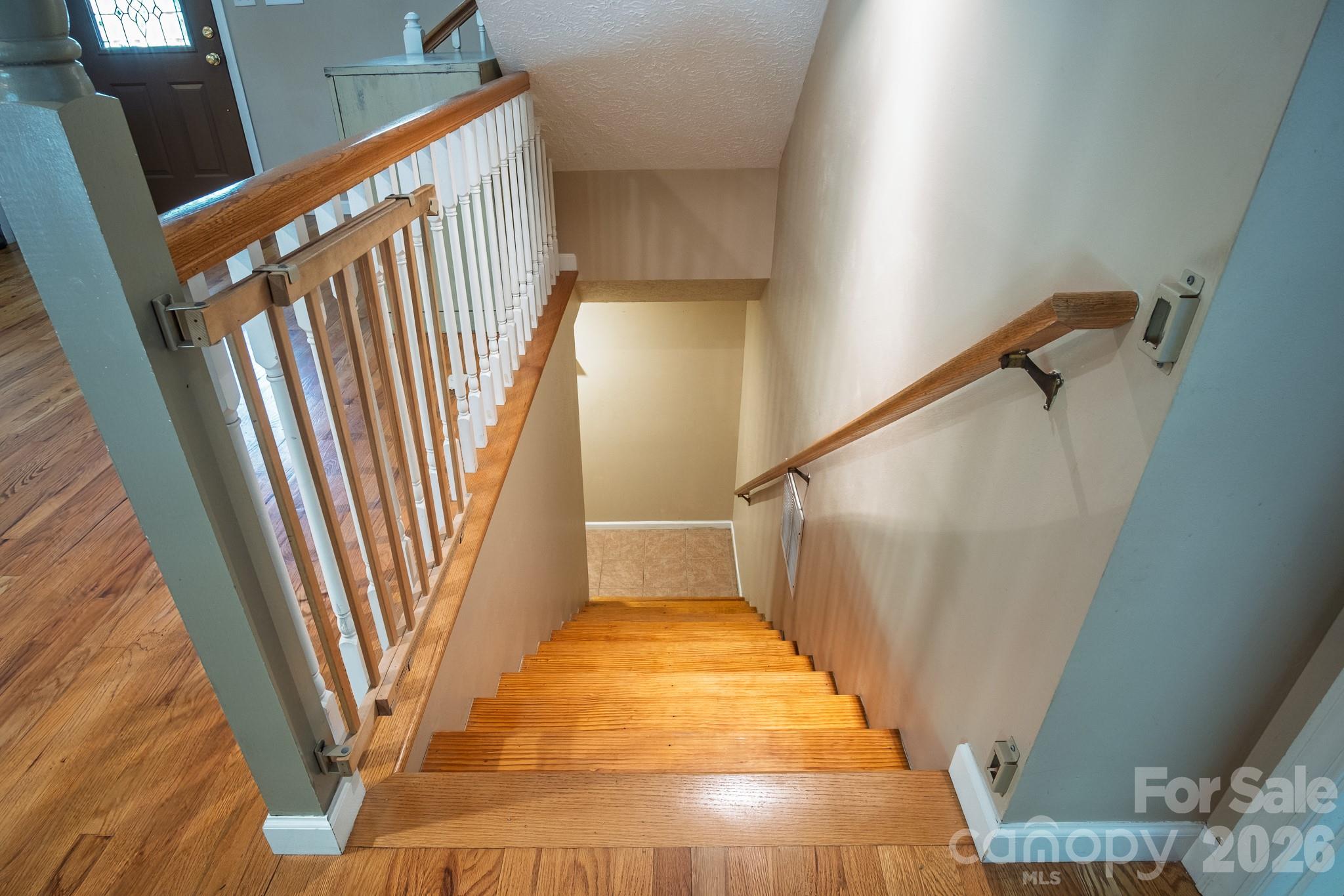 17 Squires Lane — Candler