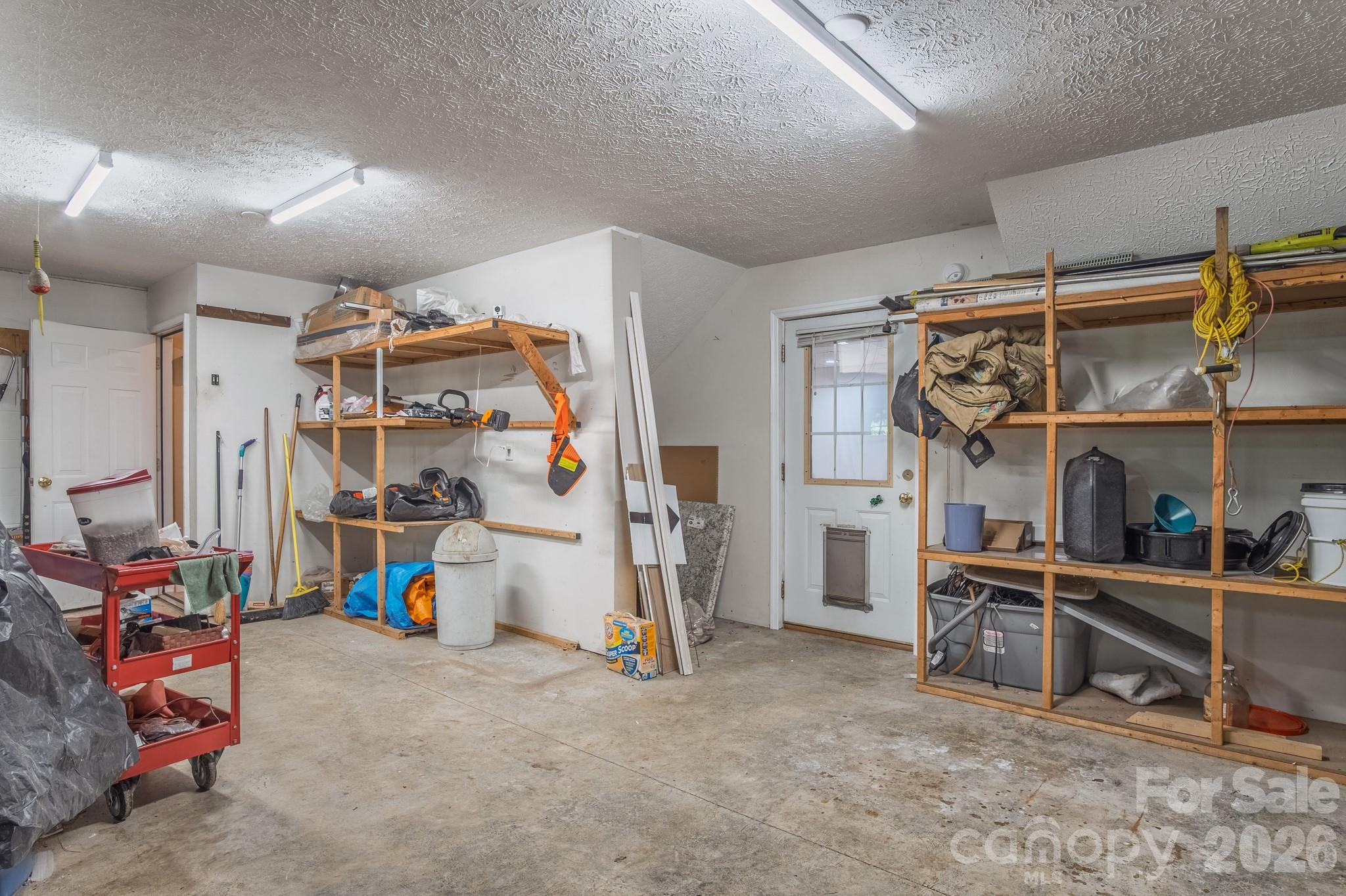 17 Squires Lane — Candler