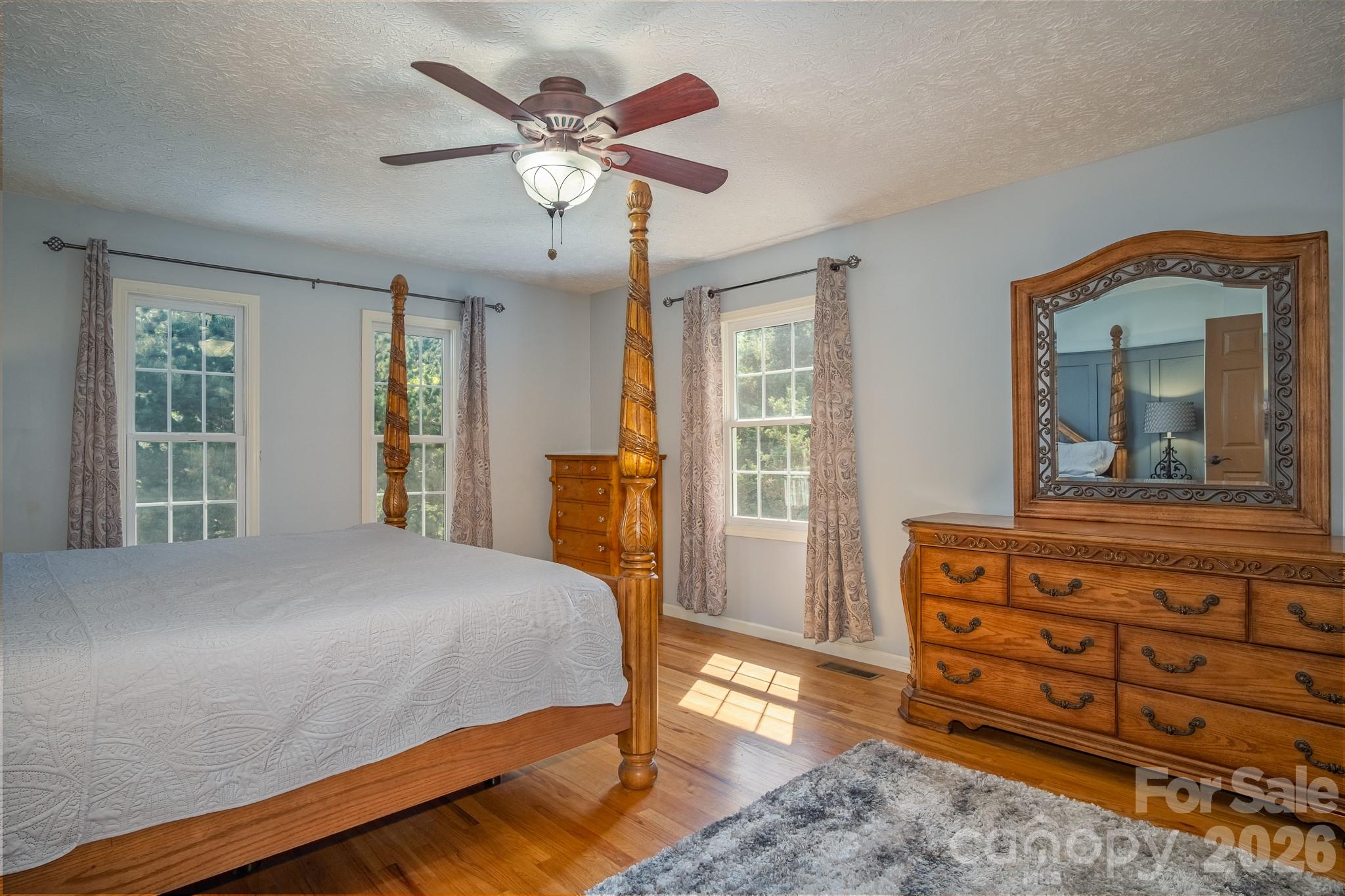 17 Squires Lane — Candler