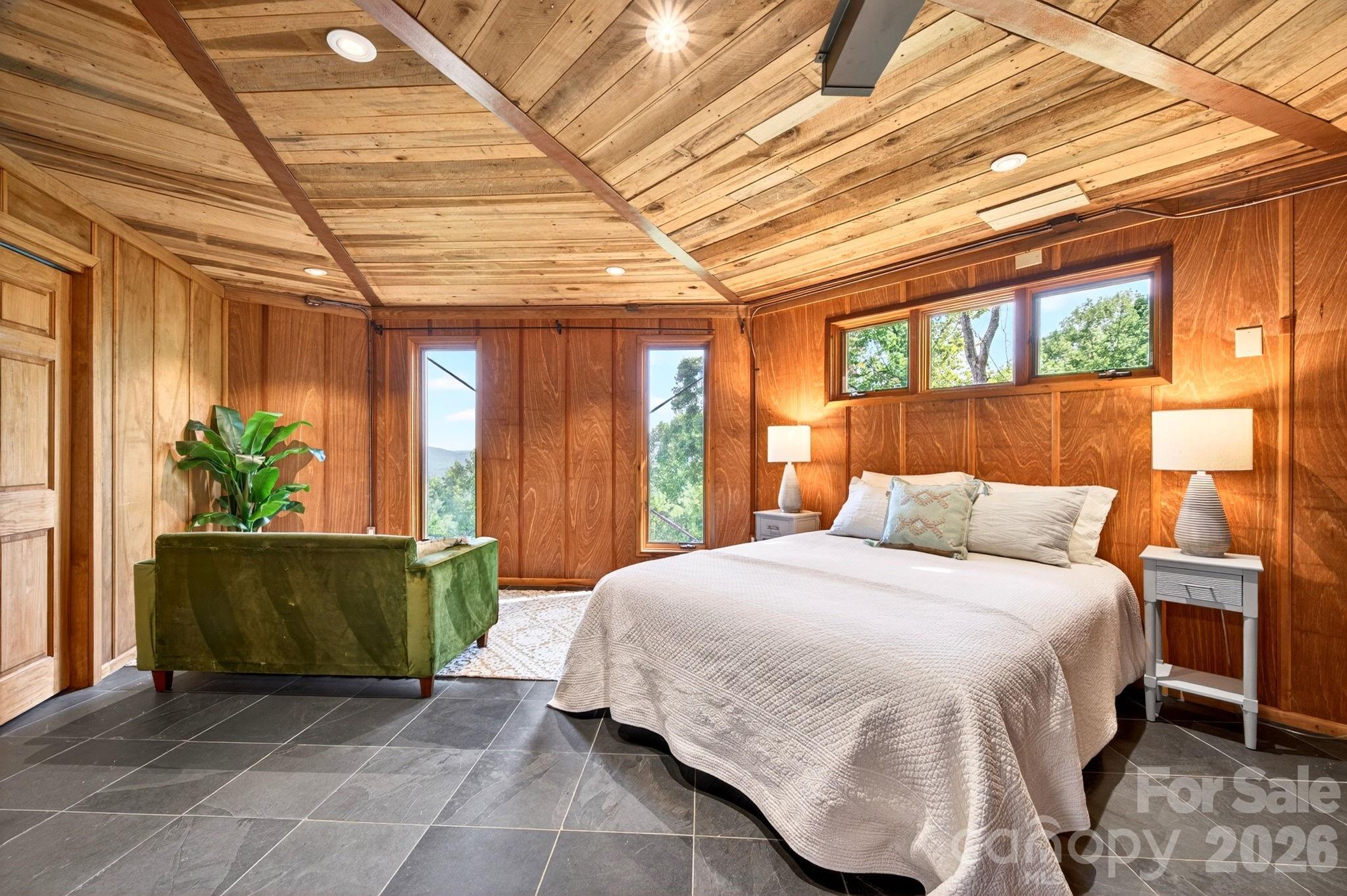 106 Windy Gap Road — Asheville