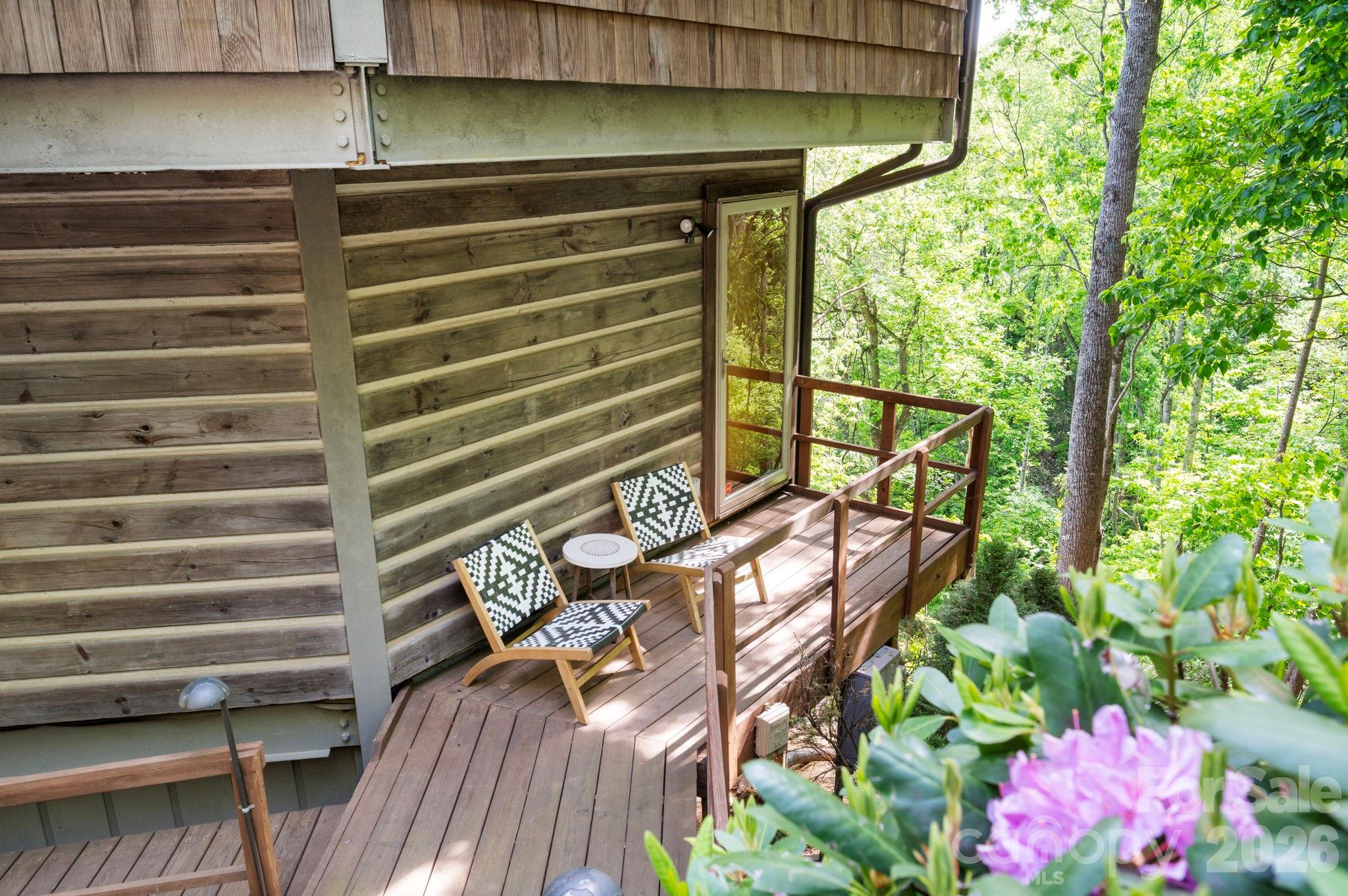 106 Windy Gap Road — Asheville