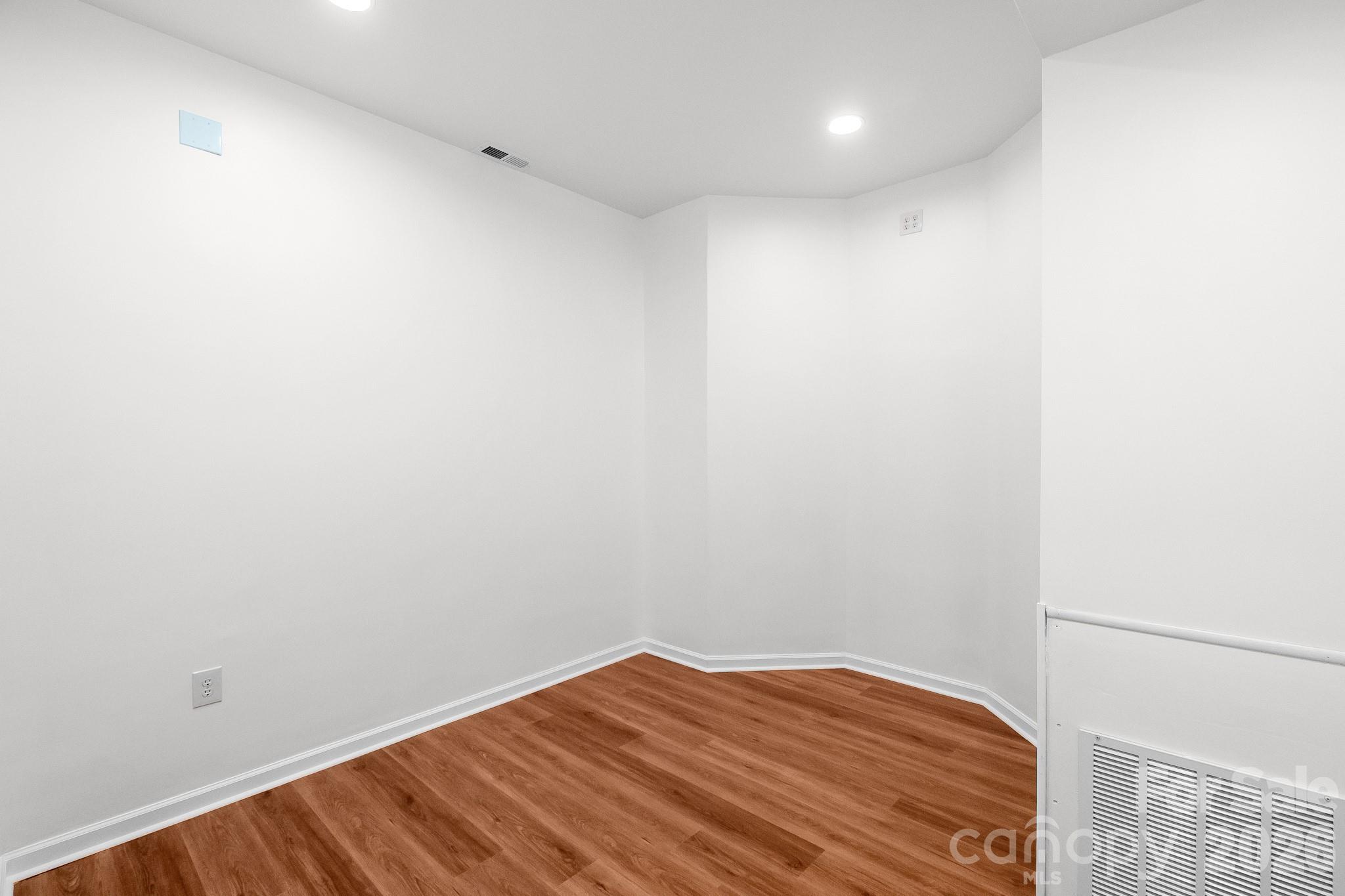 4227 Kiser Woods Drive SW — Concord