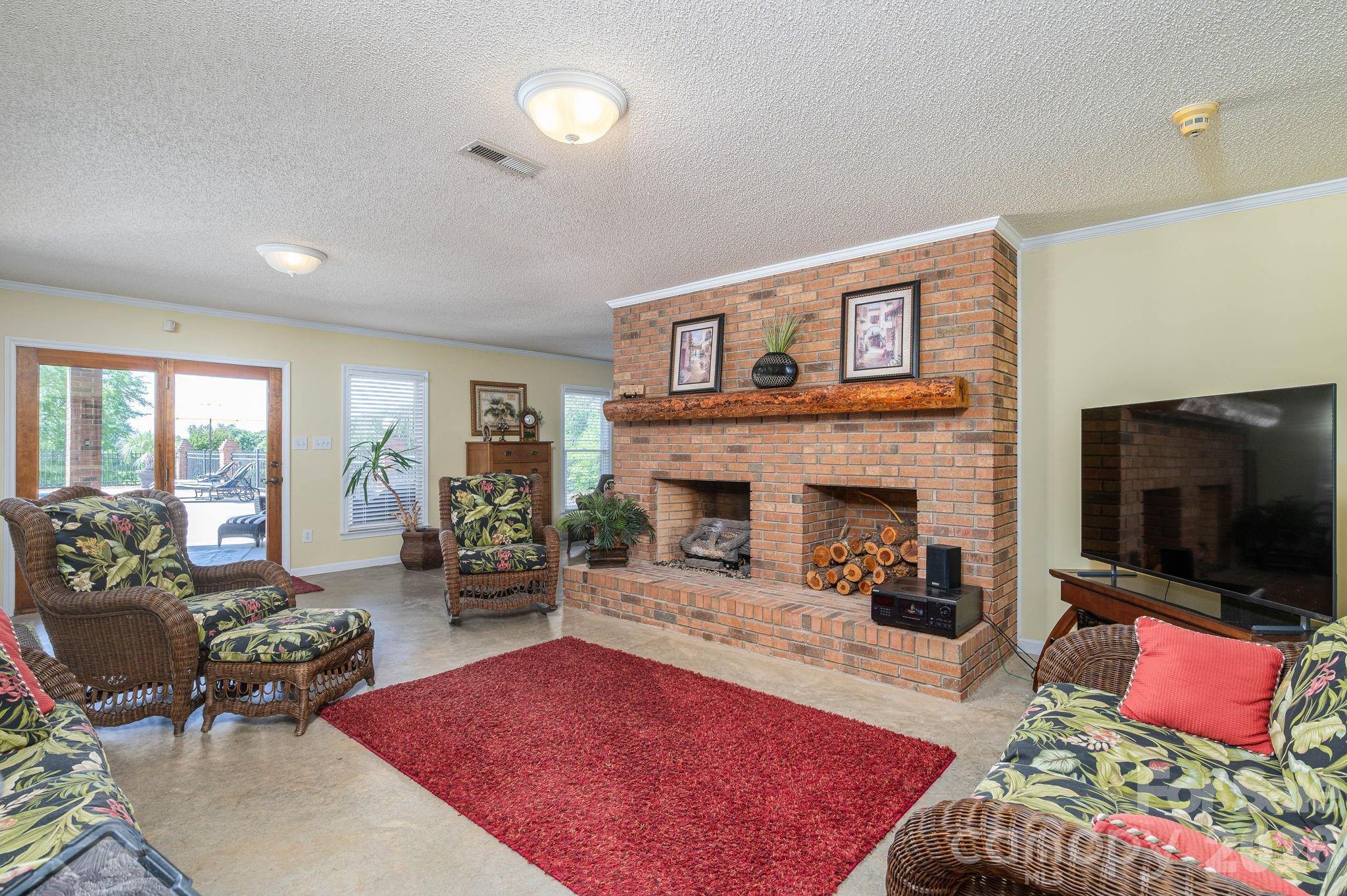 1327 Startown Road — Lincolnton