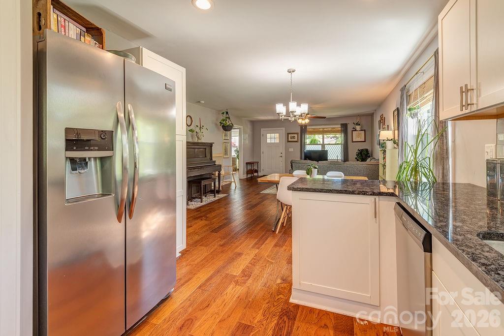 20 Plemmons Street — Asheville