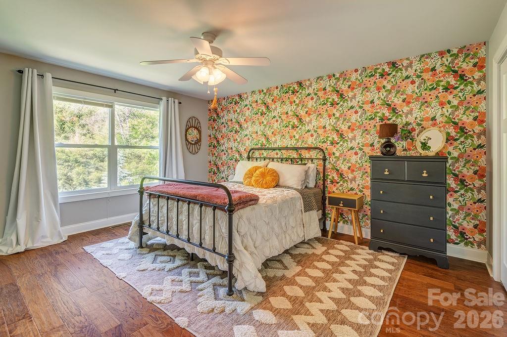 20 Plemmons Street — Asheville