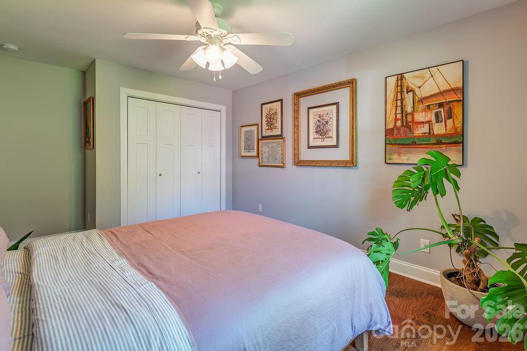 20 Plemmons Street — Asheville