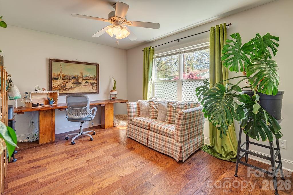 20 Plemmons Street — Asheville