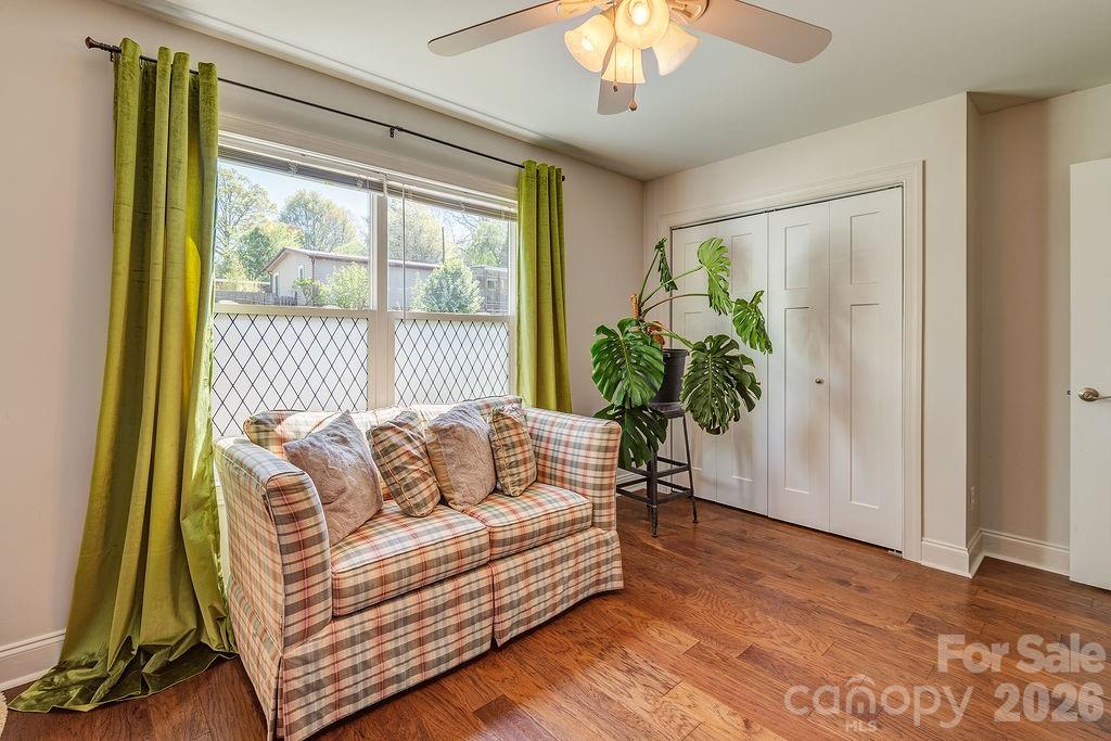 20 Plemmons Street — Asheville