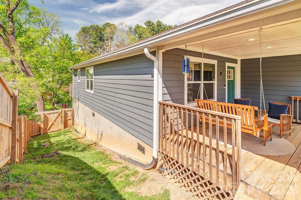 20 Plemmons Street — Asheville