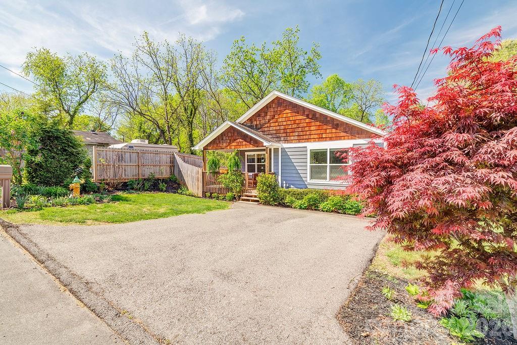 20 Plemmons Street — Asheville