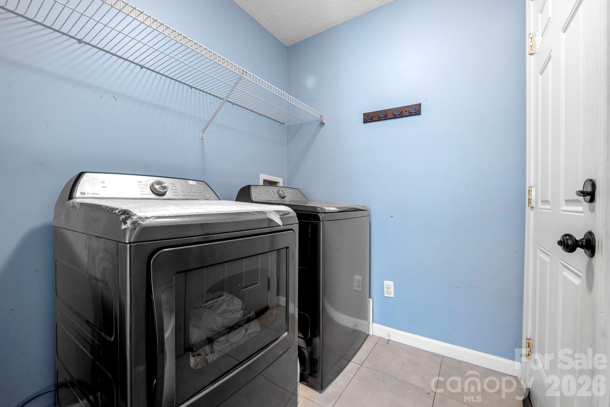 2133 Highland View Lane — Charlotte