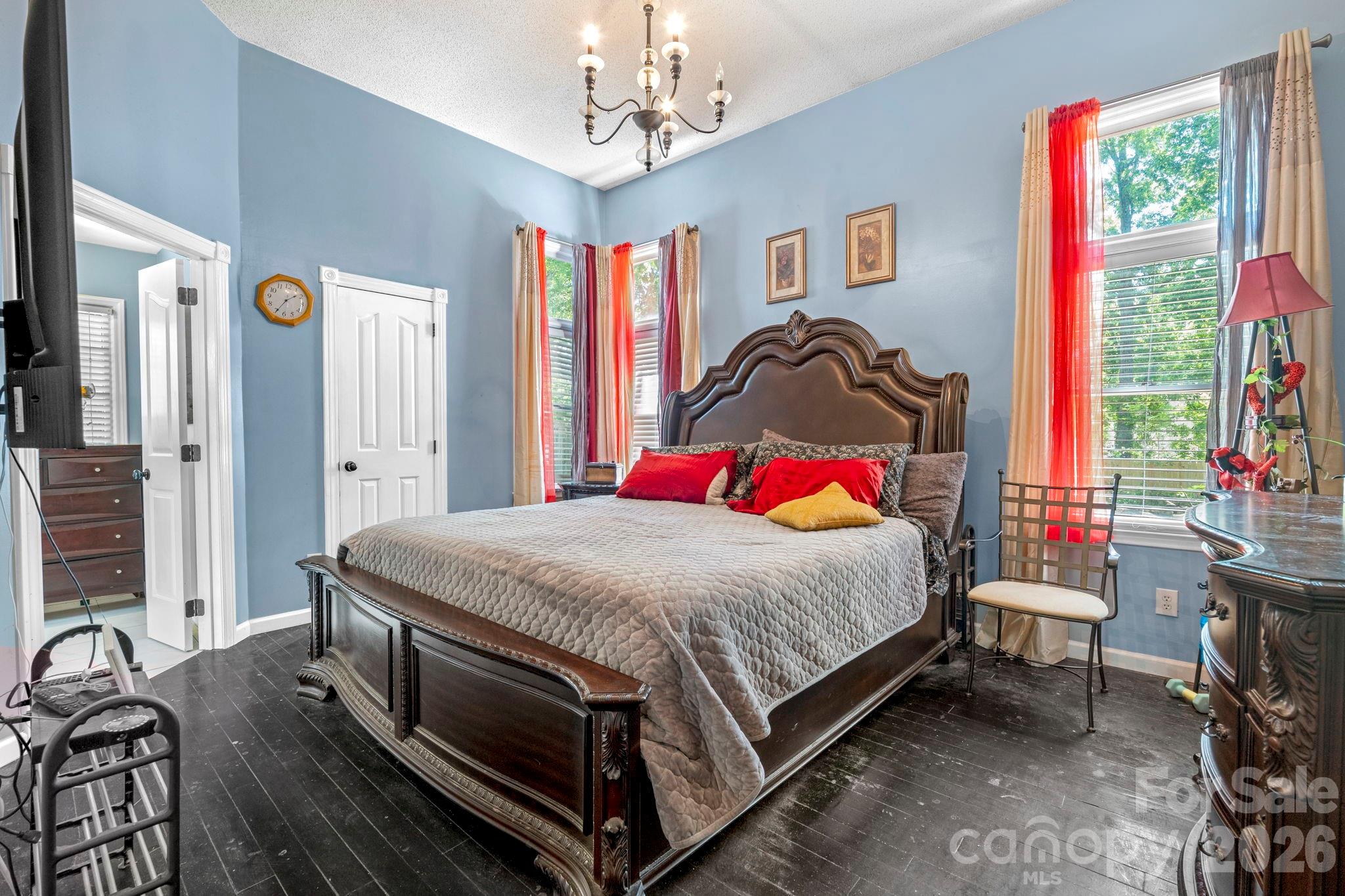 2133 Highland View Lane — Charlotte