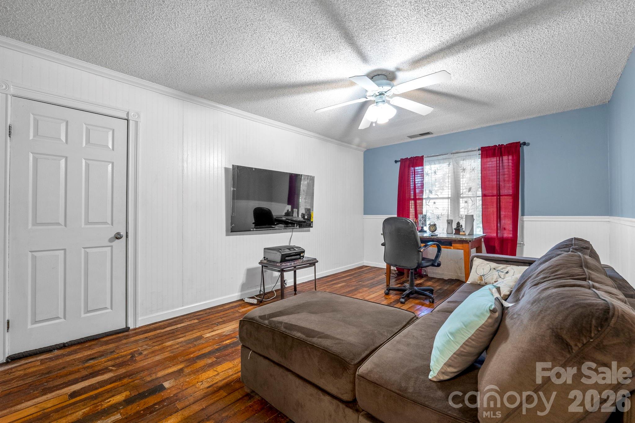 2133 Highland View Lane — Charlotte