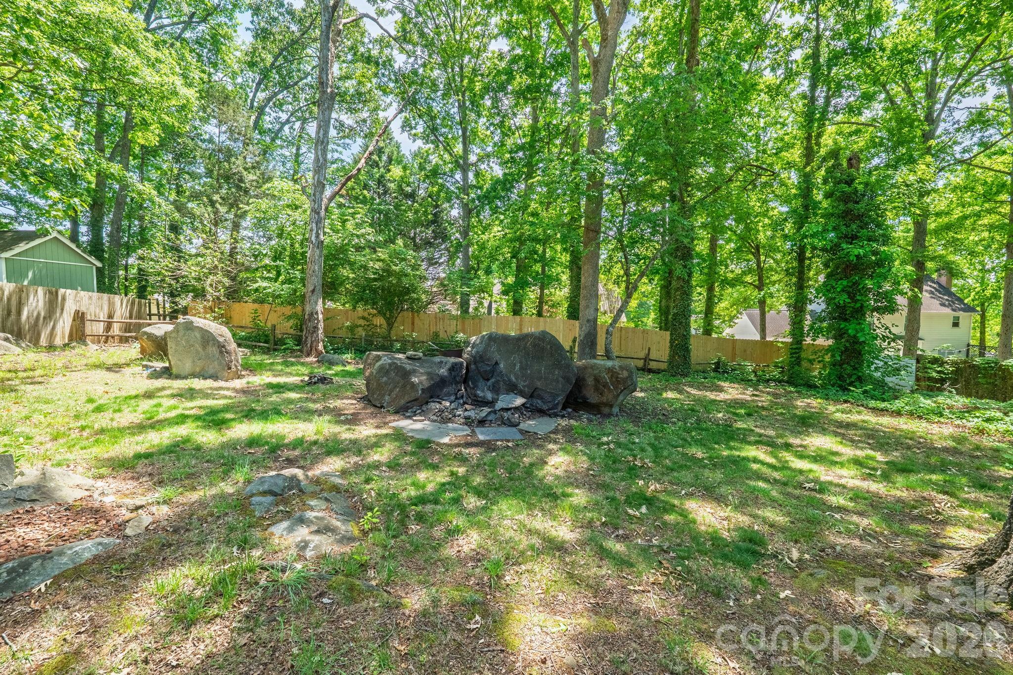 2133 Highland View Lane — Charlotte
